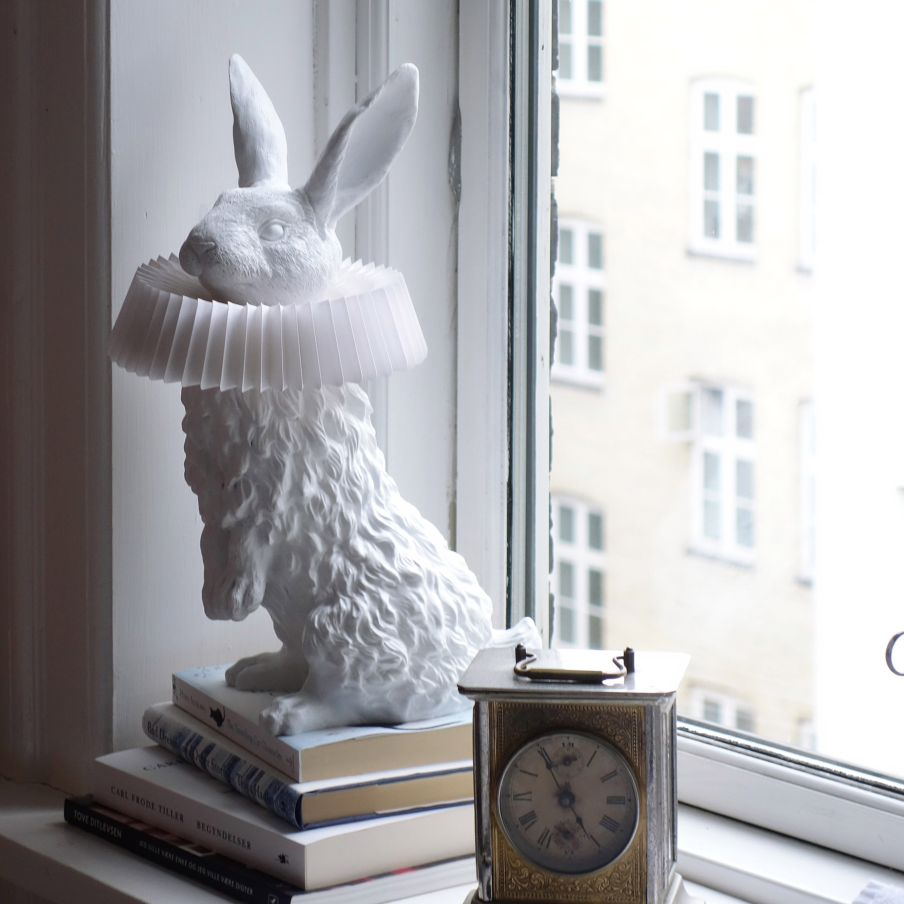Rabbit X Table Lamp-Neutral Decor