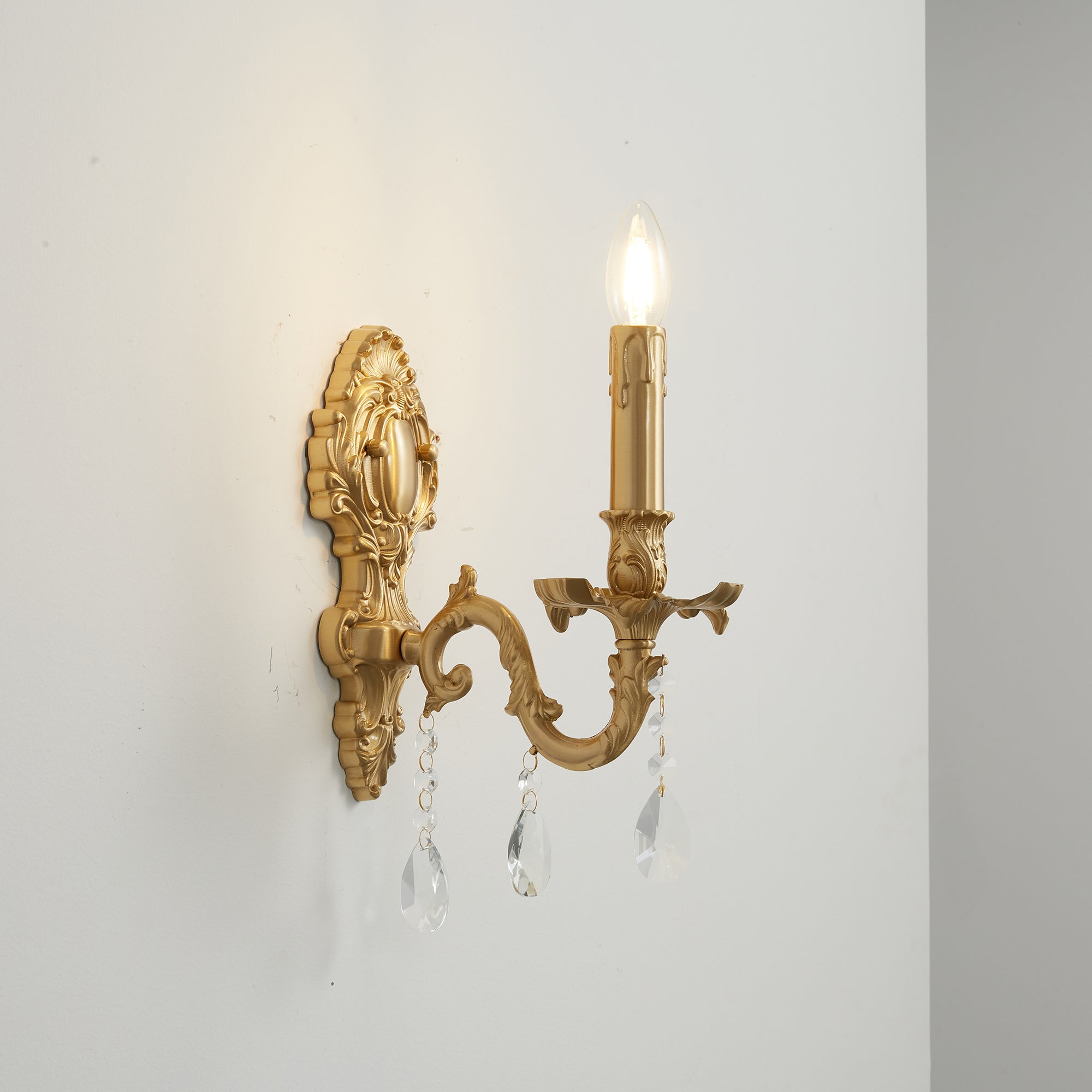 Detail of the light socket (E12/E14 base).