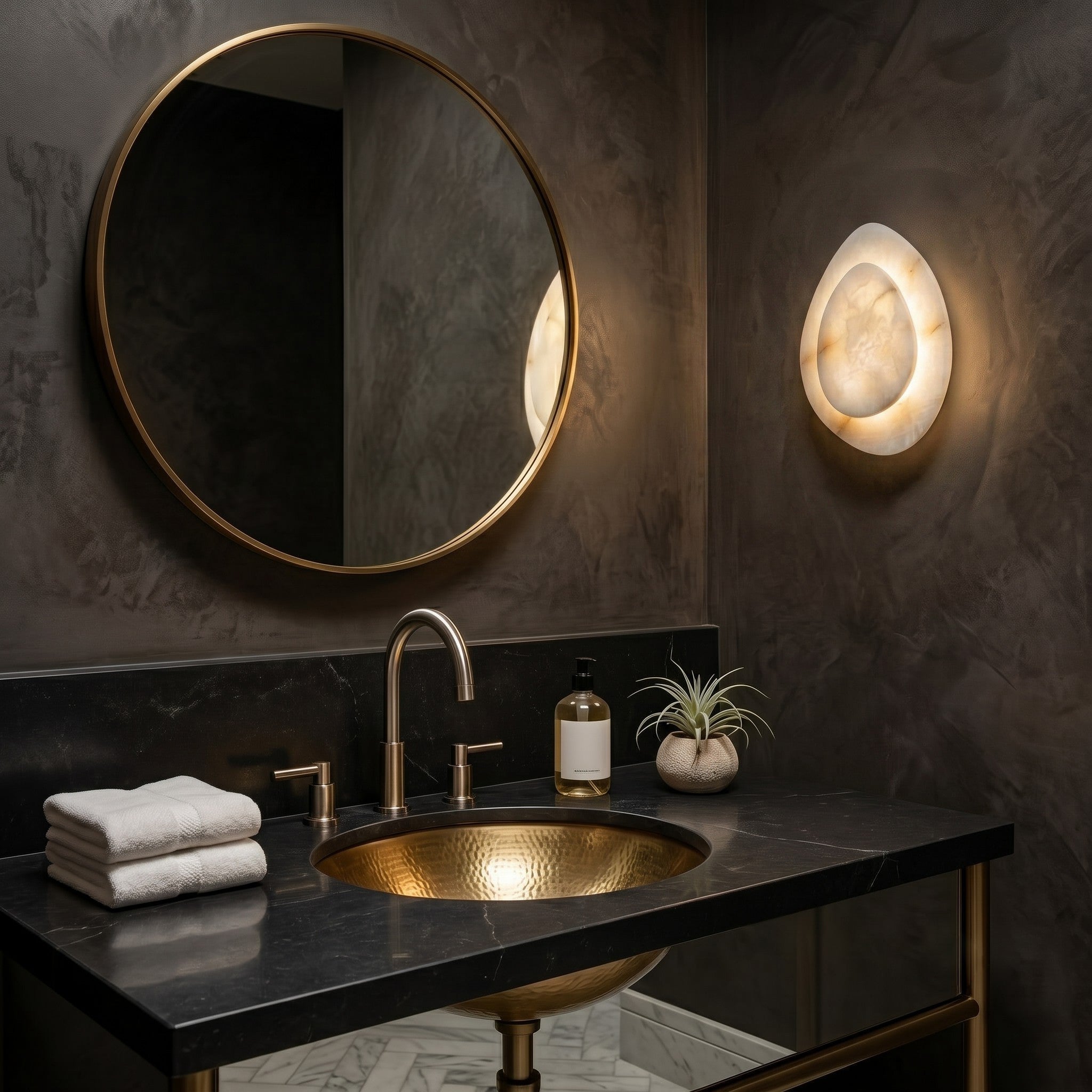 Liora Wall Light