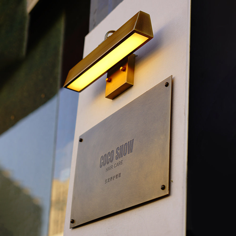 Front view of the Arti Brass Wall Sconce.