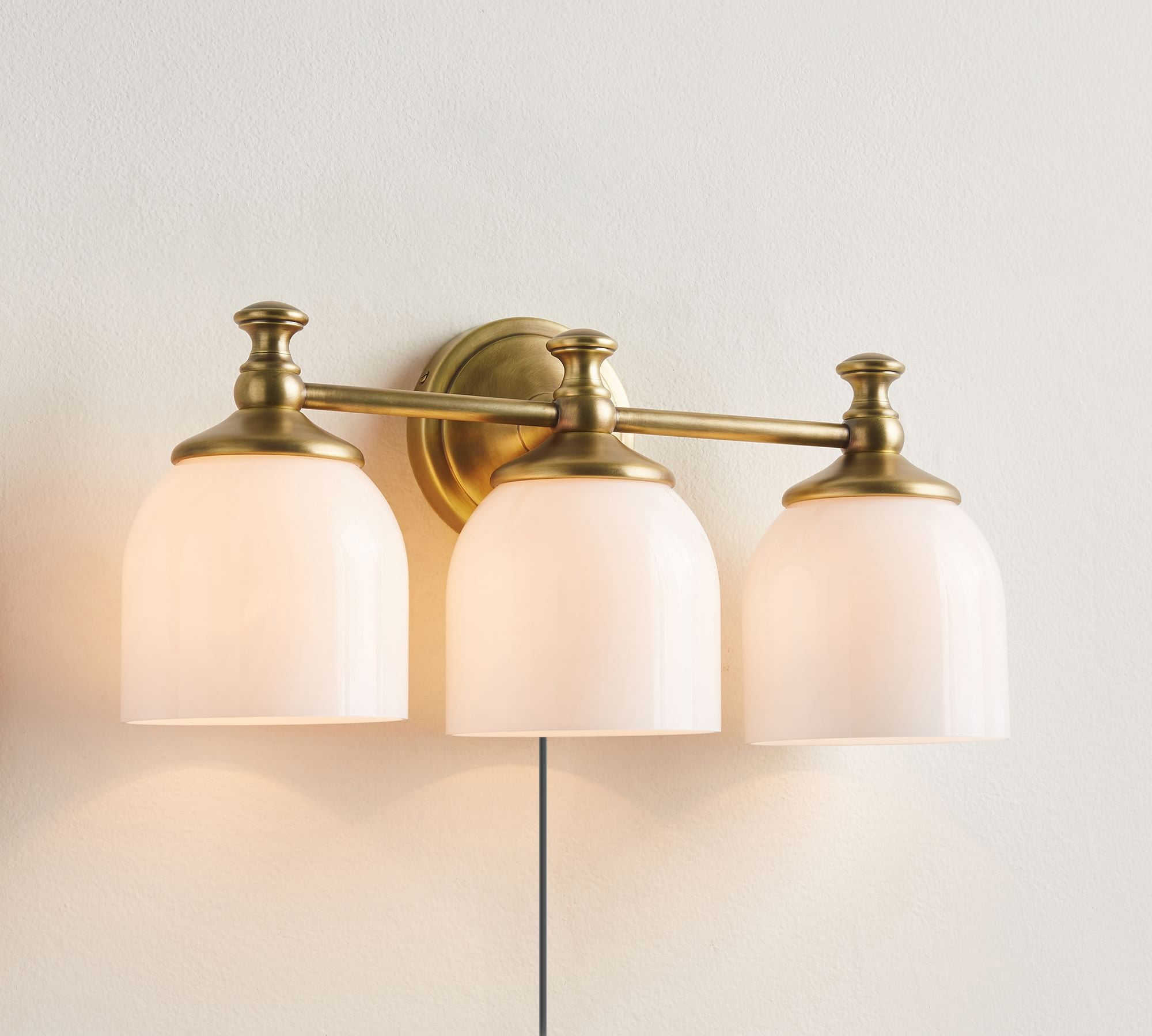 Close-up of the brass material and aged finish.
