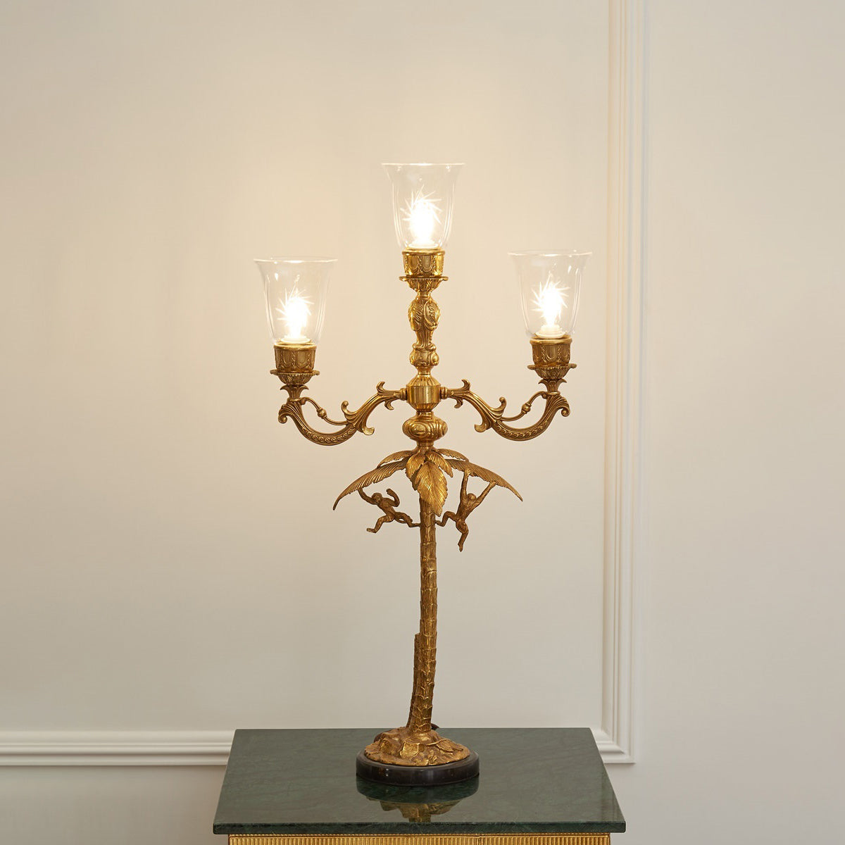 Vino Table Lamp