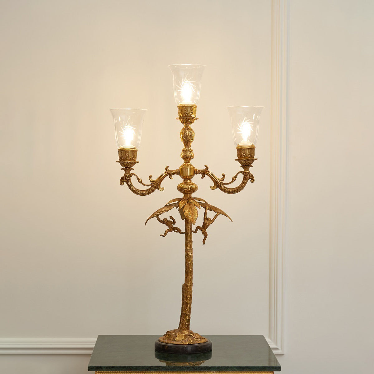 Vino Table Lamp