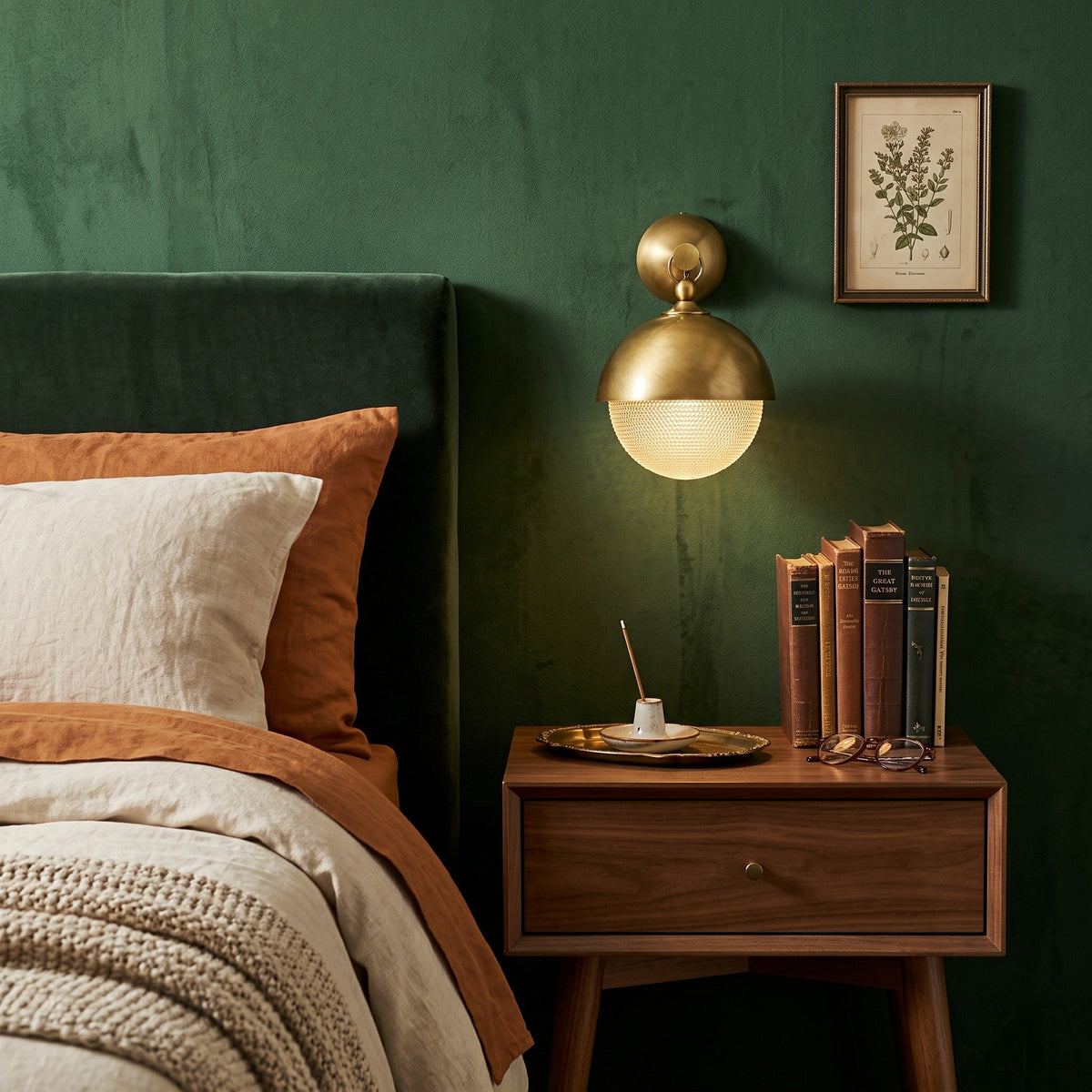 Nivenwick Wall Sconce