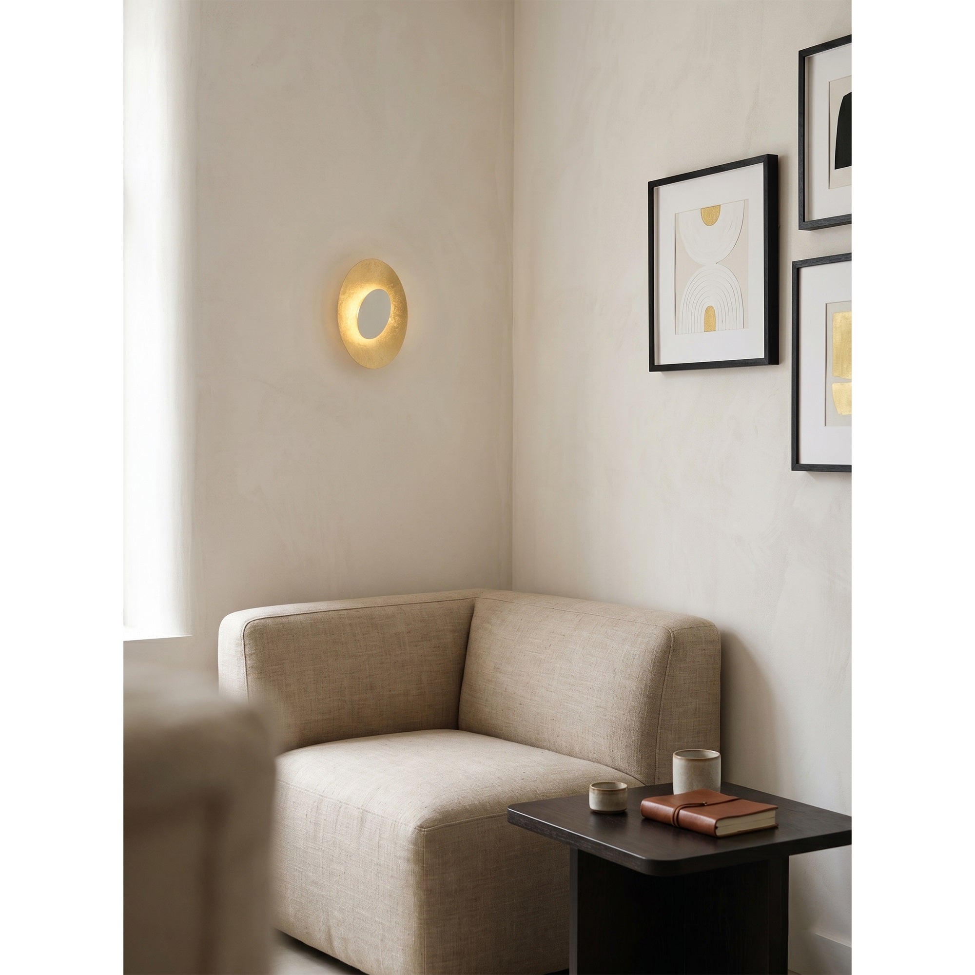 The large size option of the Escale Blade Wall Sconce.