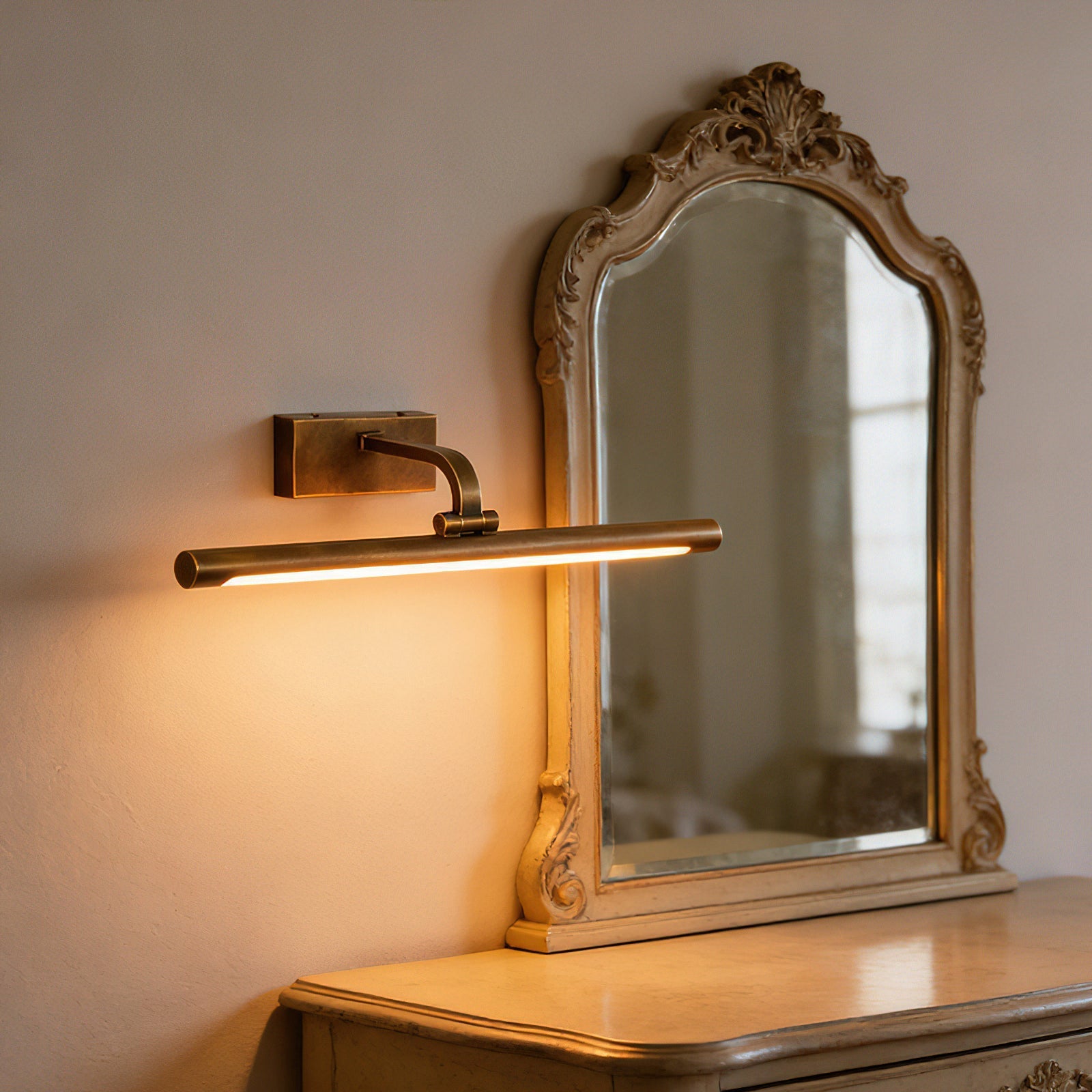 Detail of the integrated LED light source on the Goya sconce.