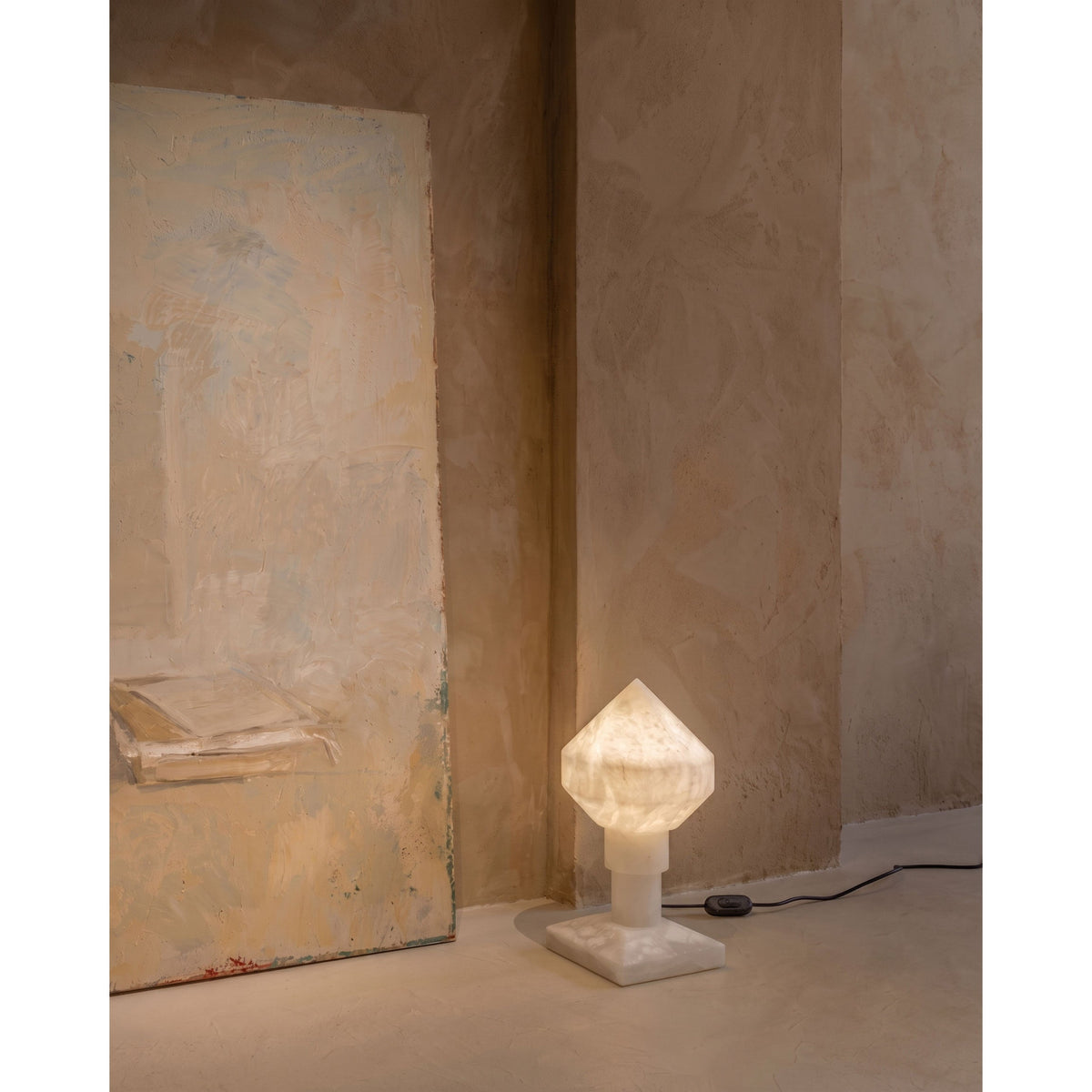 Garnwick Alabaster Table Lamp