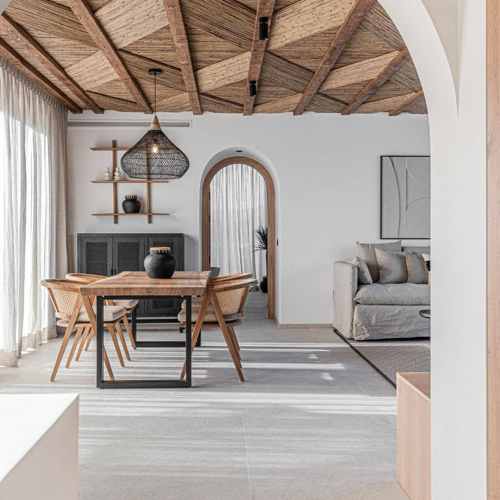 Side view of the elongated Mallorca Pendant Lamp.