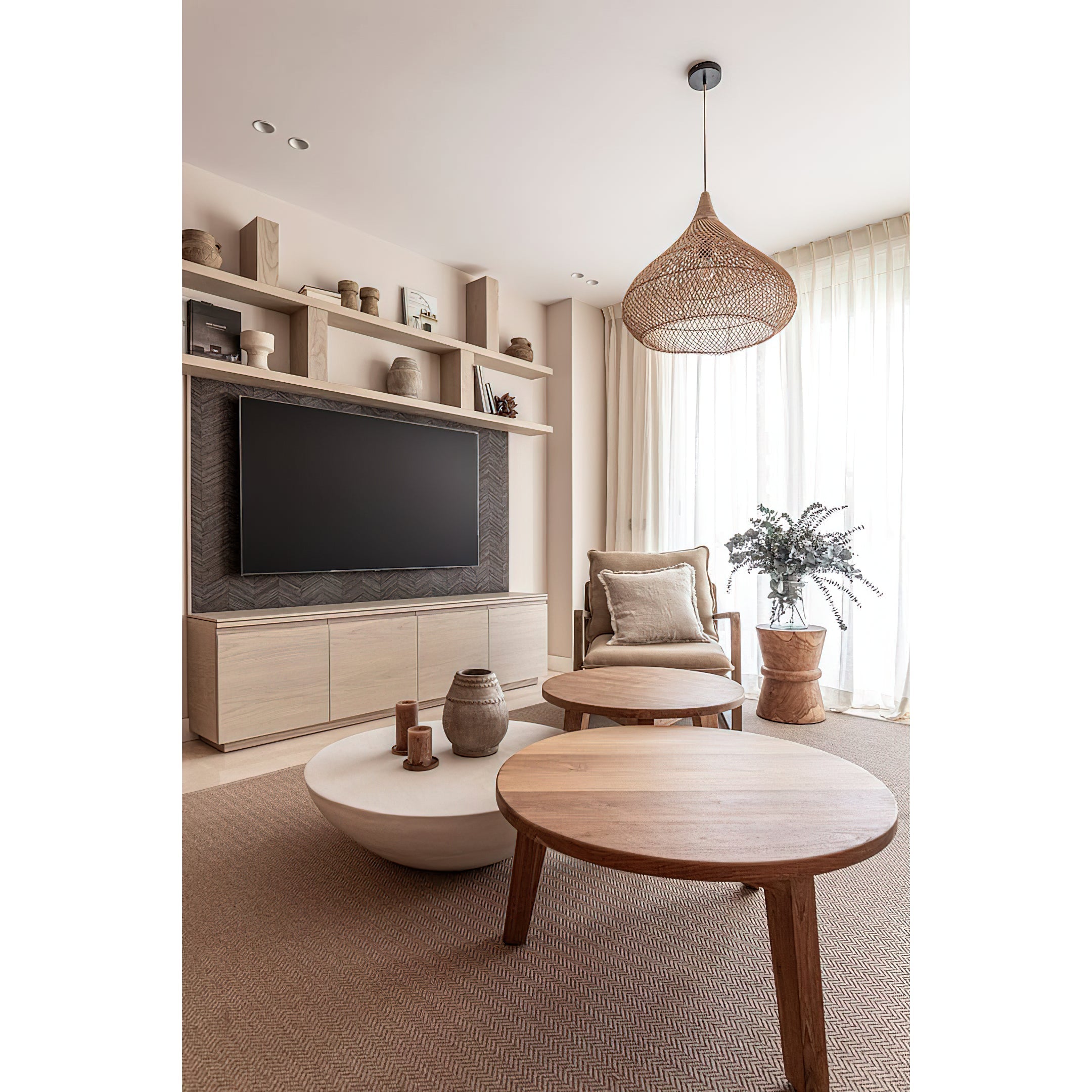 Mallorca Pendant Lamp in black finish, unlit.