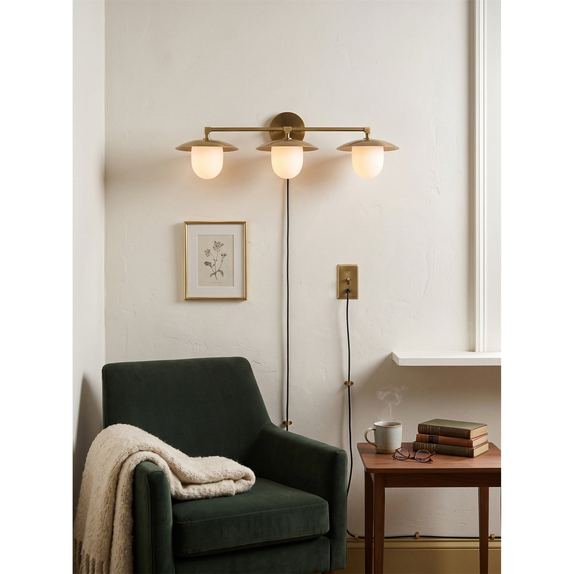 The 1-head version of the Marie wall sconce, side view.