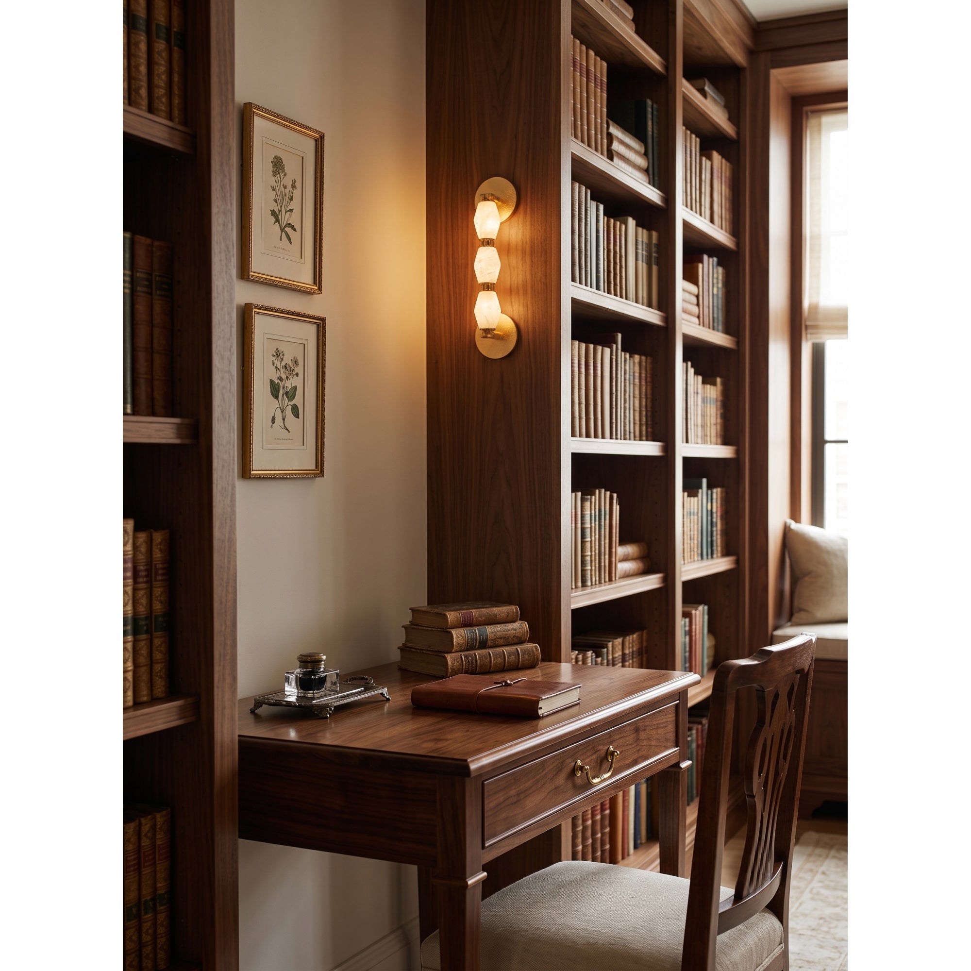 Elara Wall Light