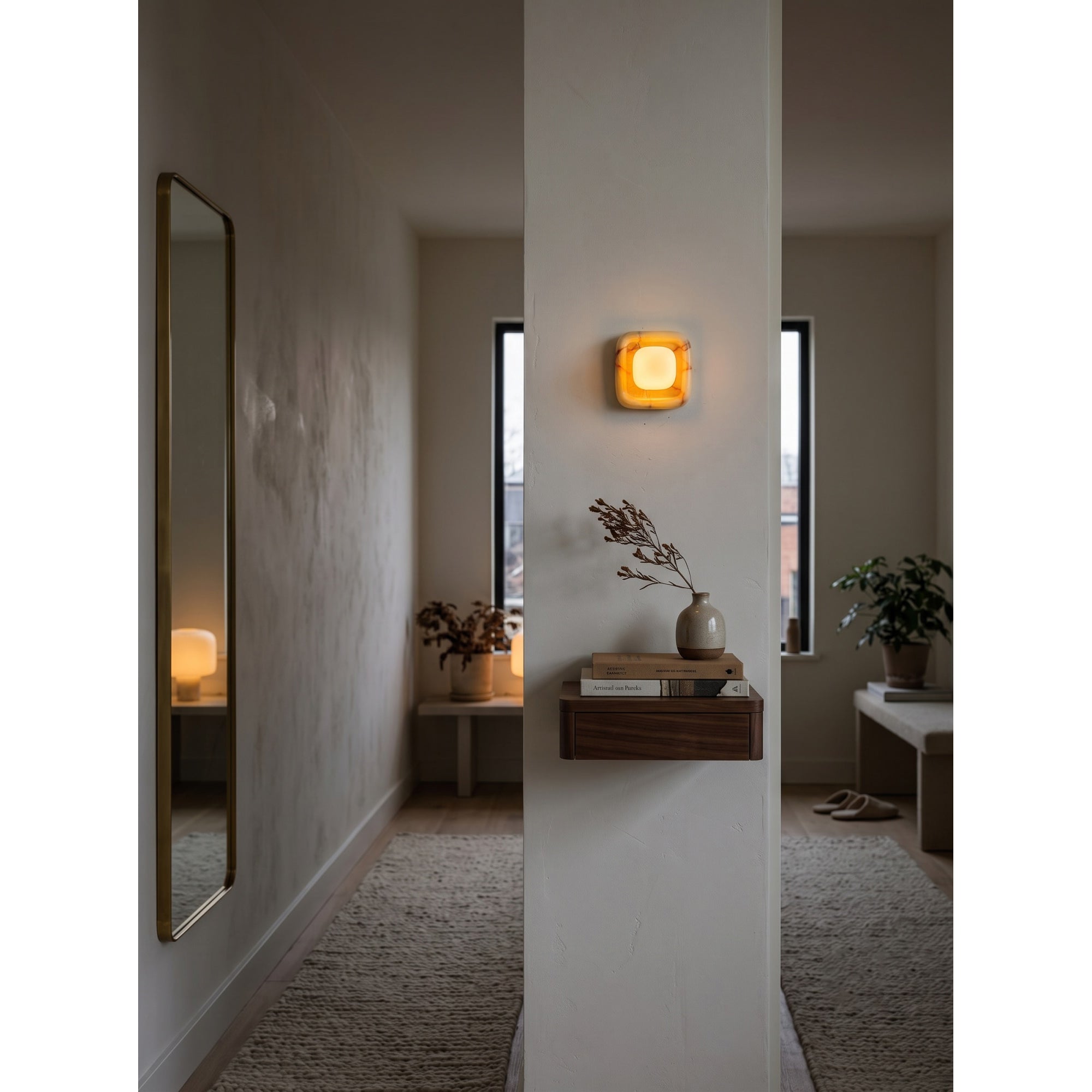 Mila Wall Light