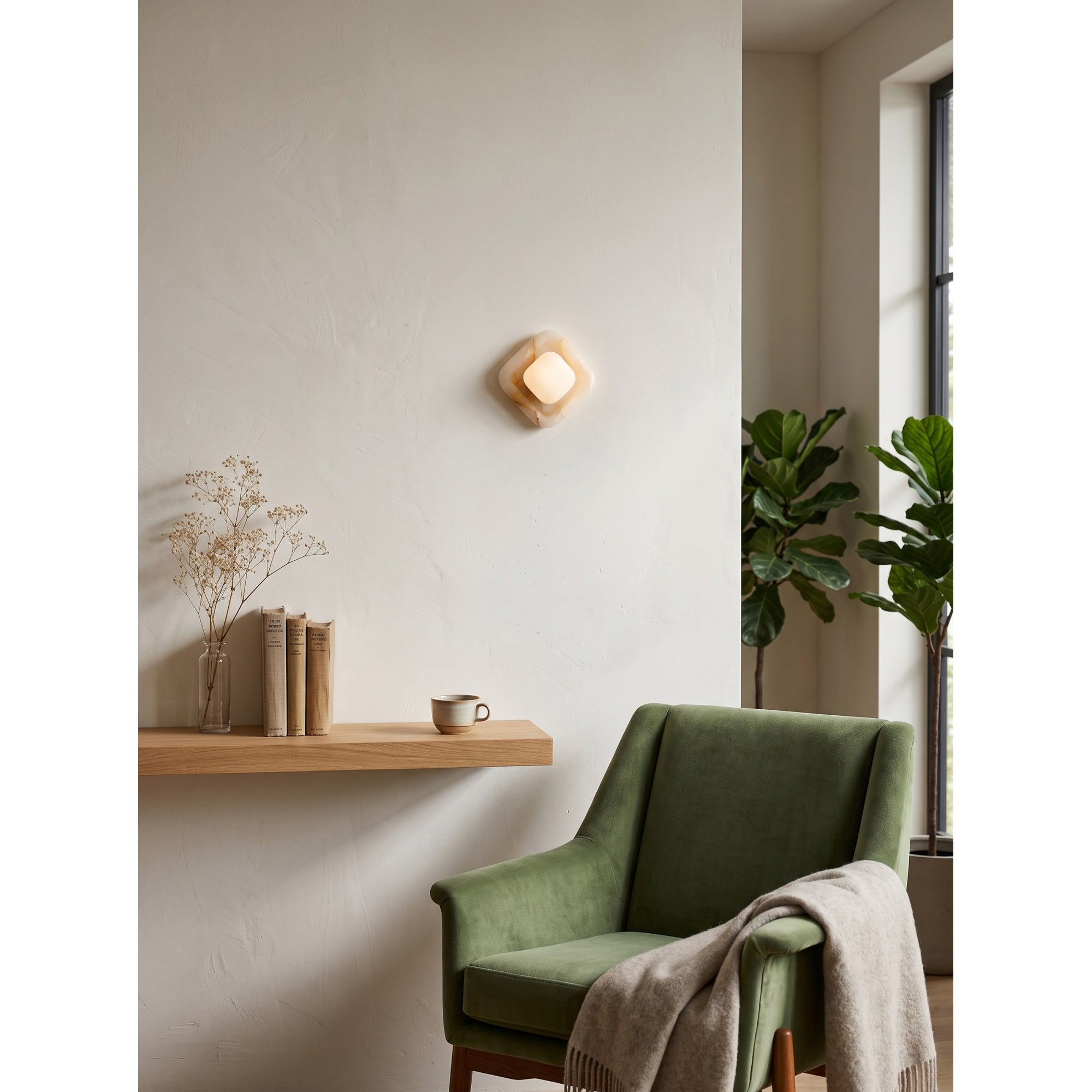 Mila Wall Light