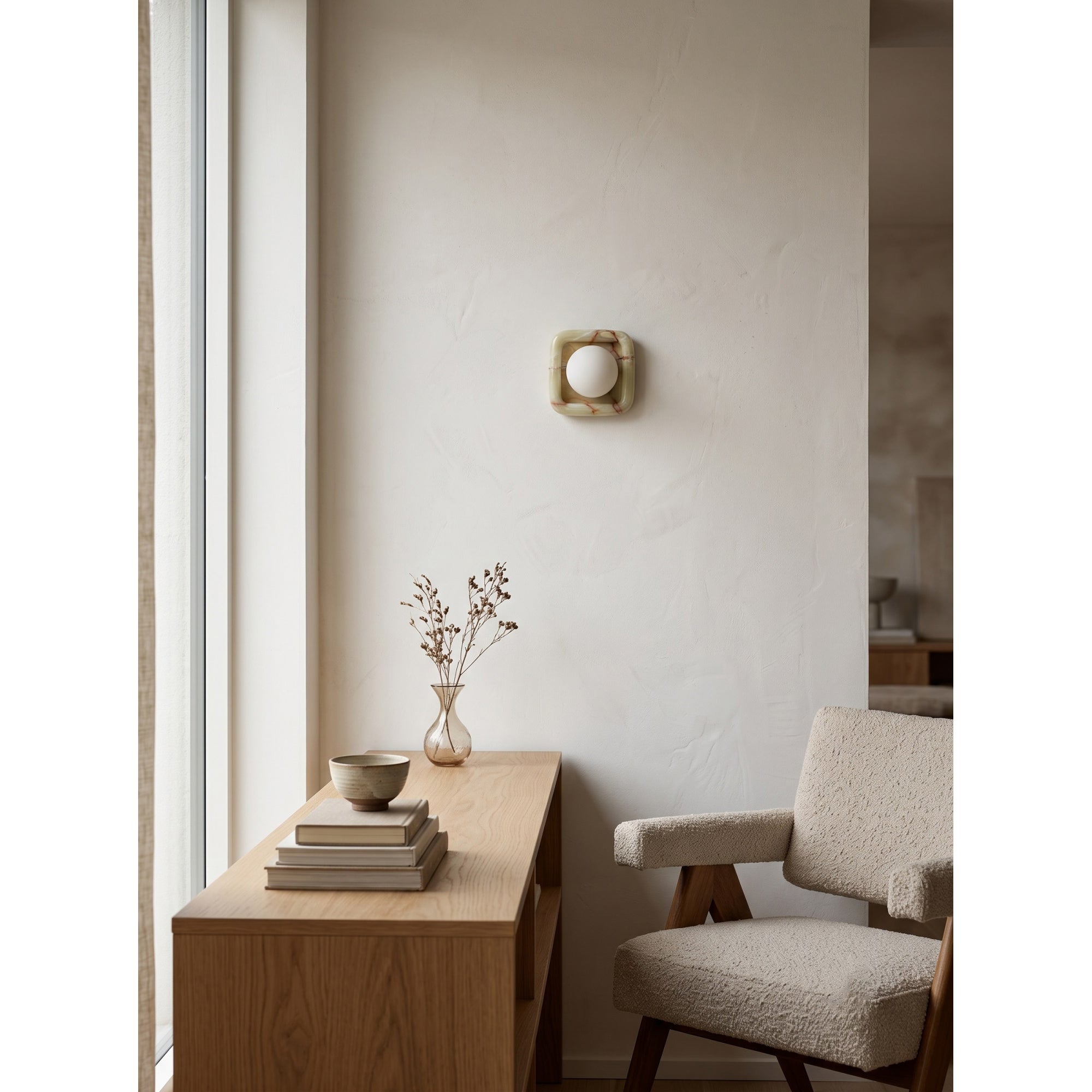 Mila Wall Light