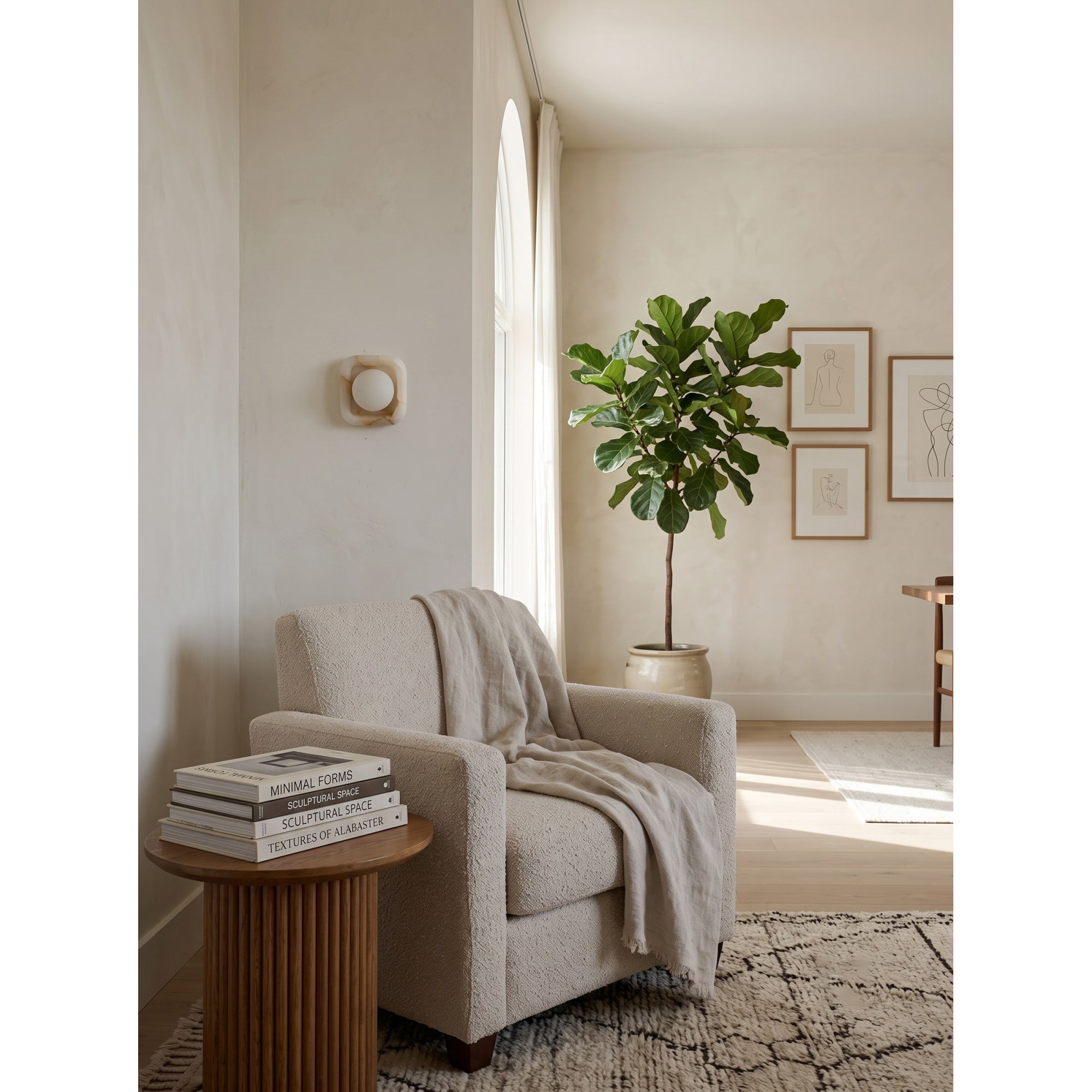 Mila Wall Light