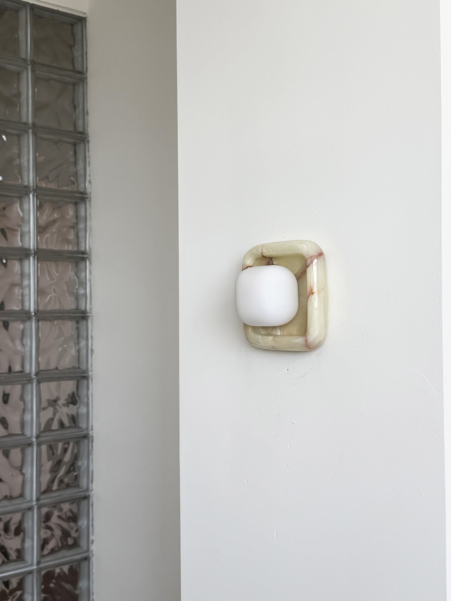 Mila Wall Light