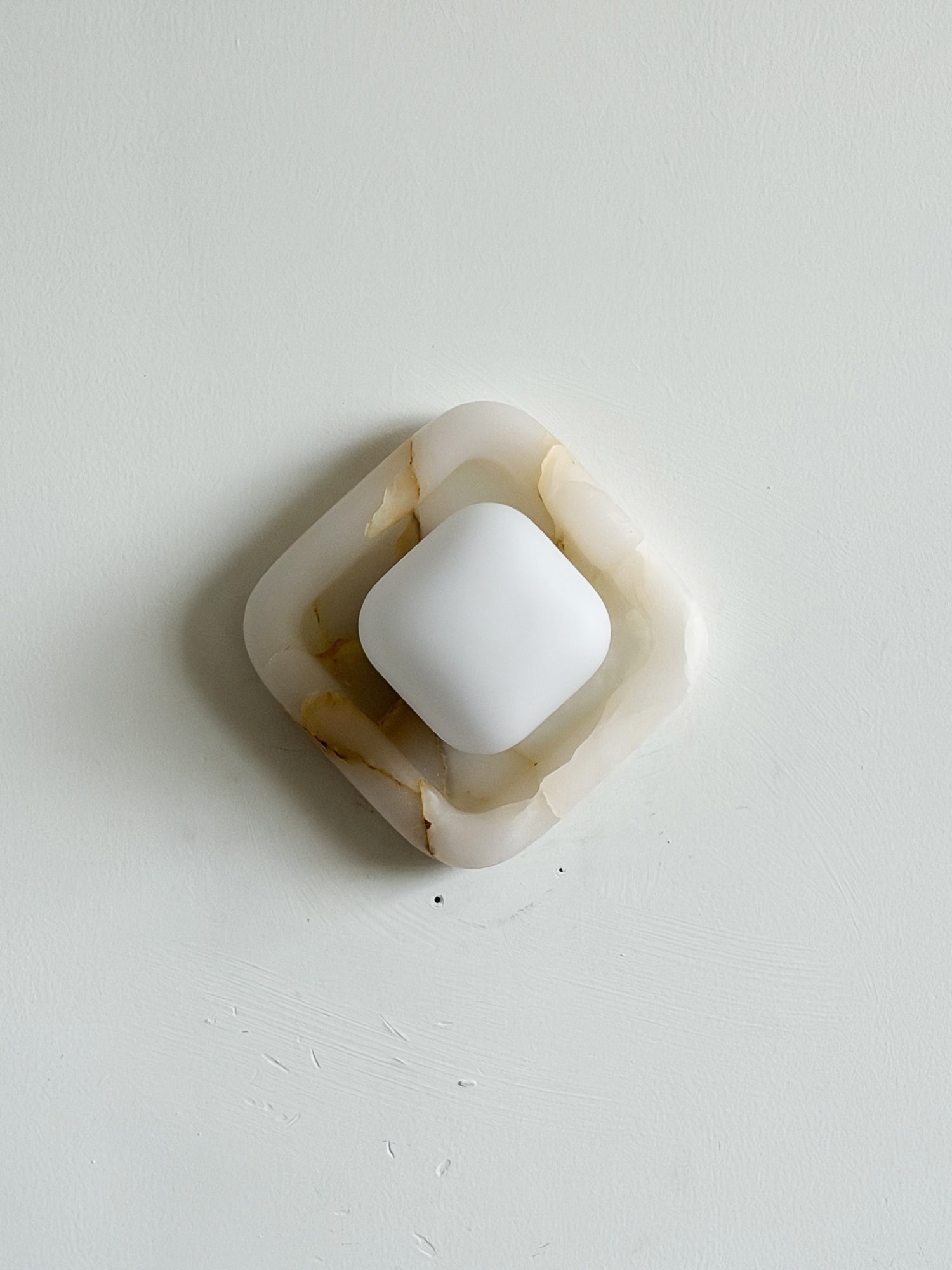 Mila Wall Light
