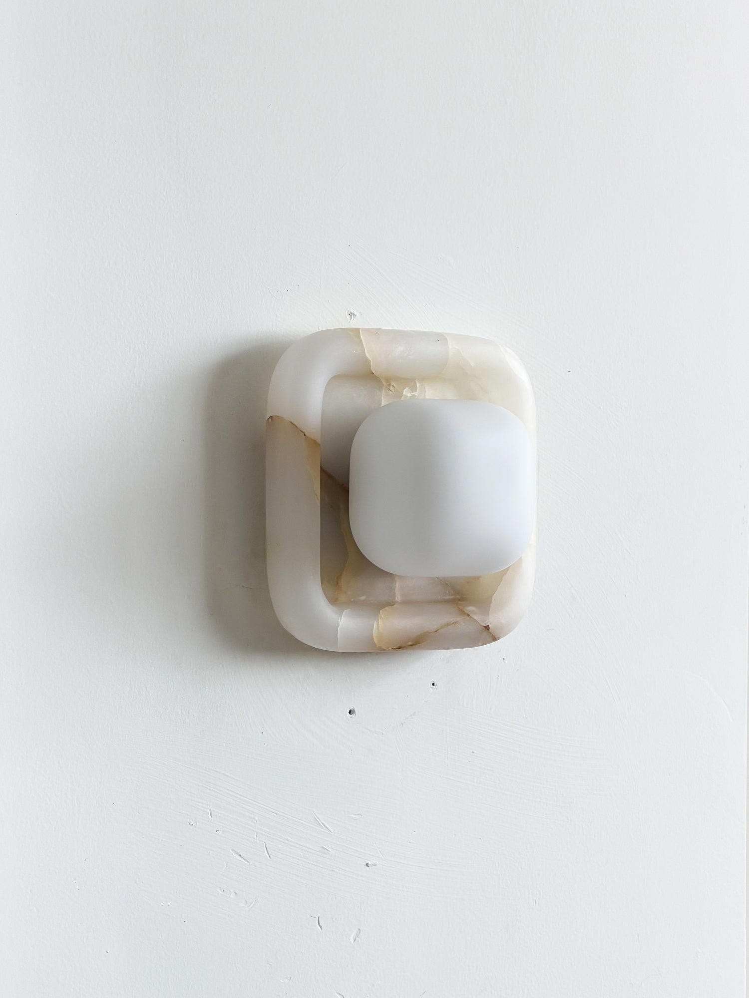 Mila Wall Light