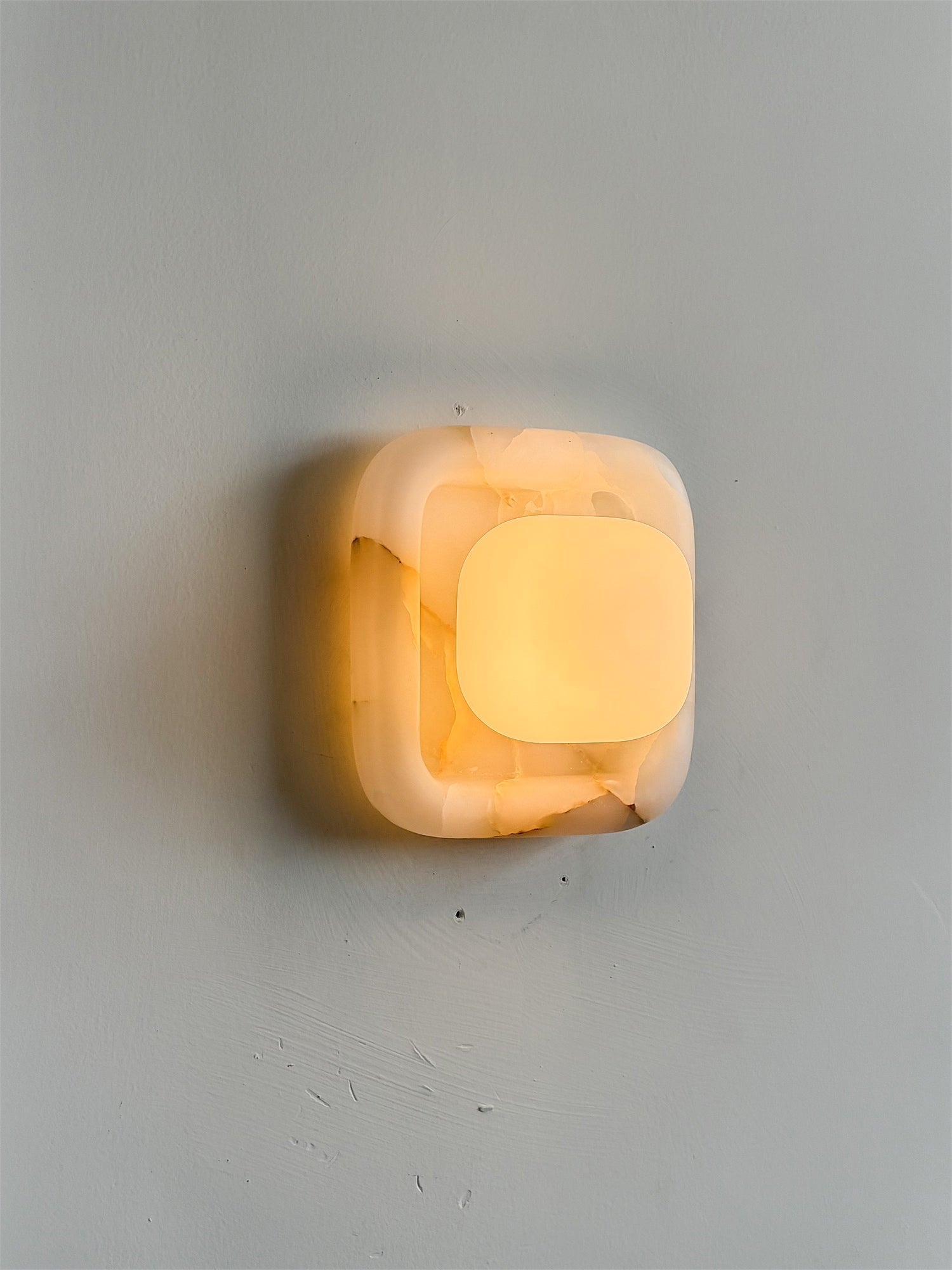 Mila Wall Light