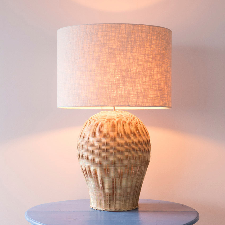 Saona lamp in a California casual style interior.