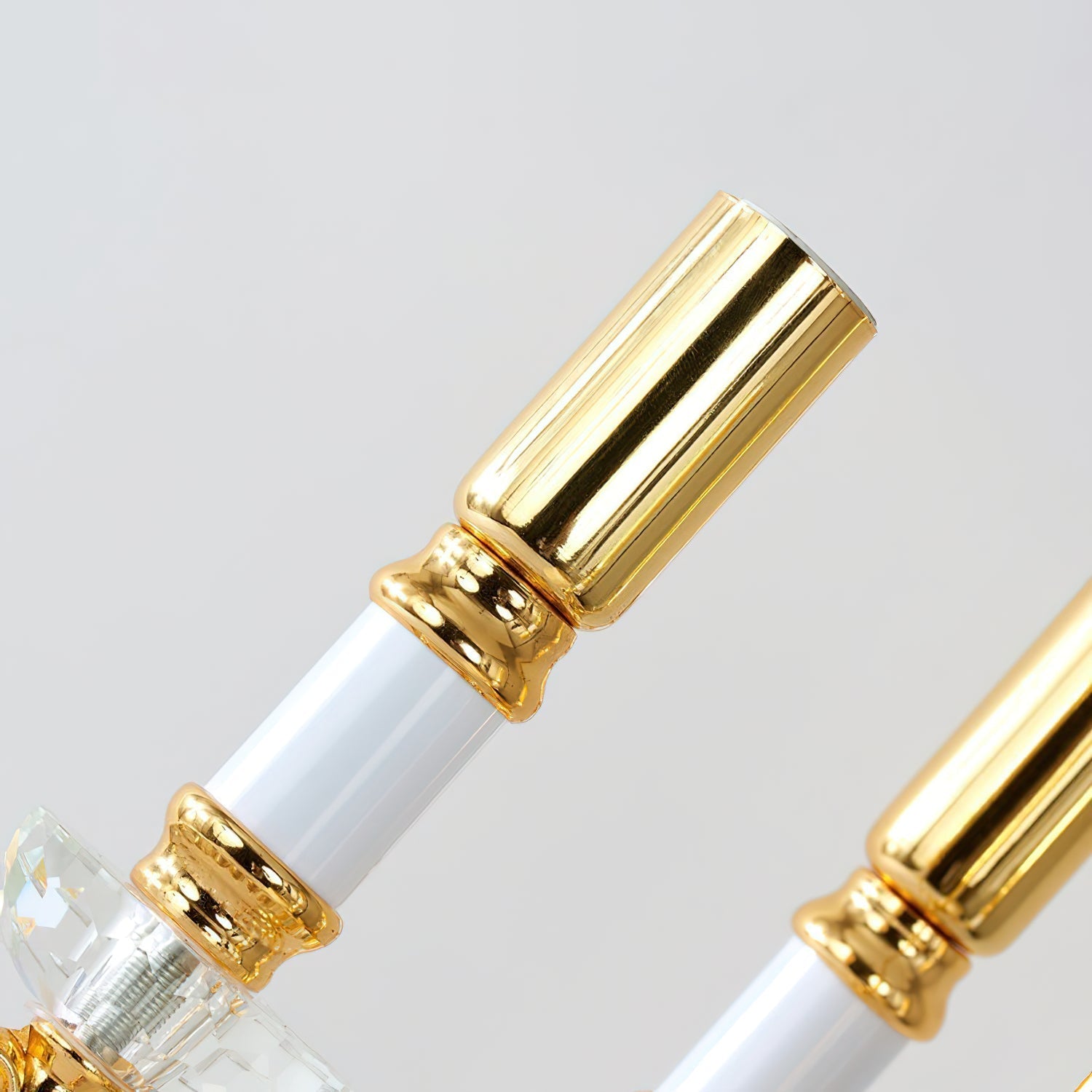 Detail of the E12/E14 candelabra bulb socket.