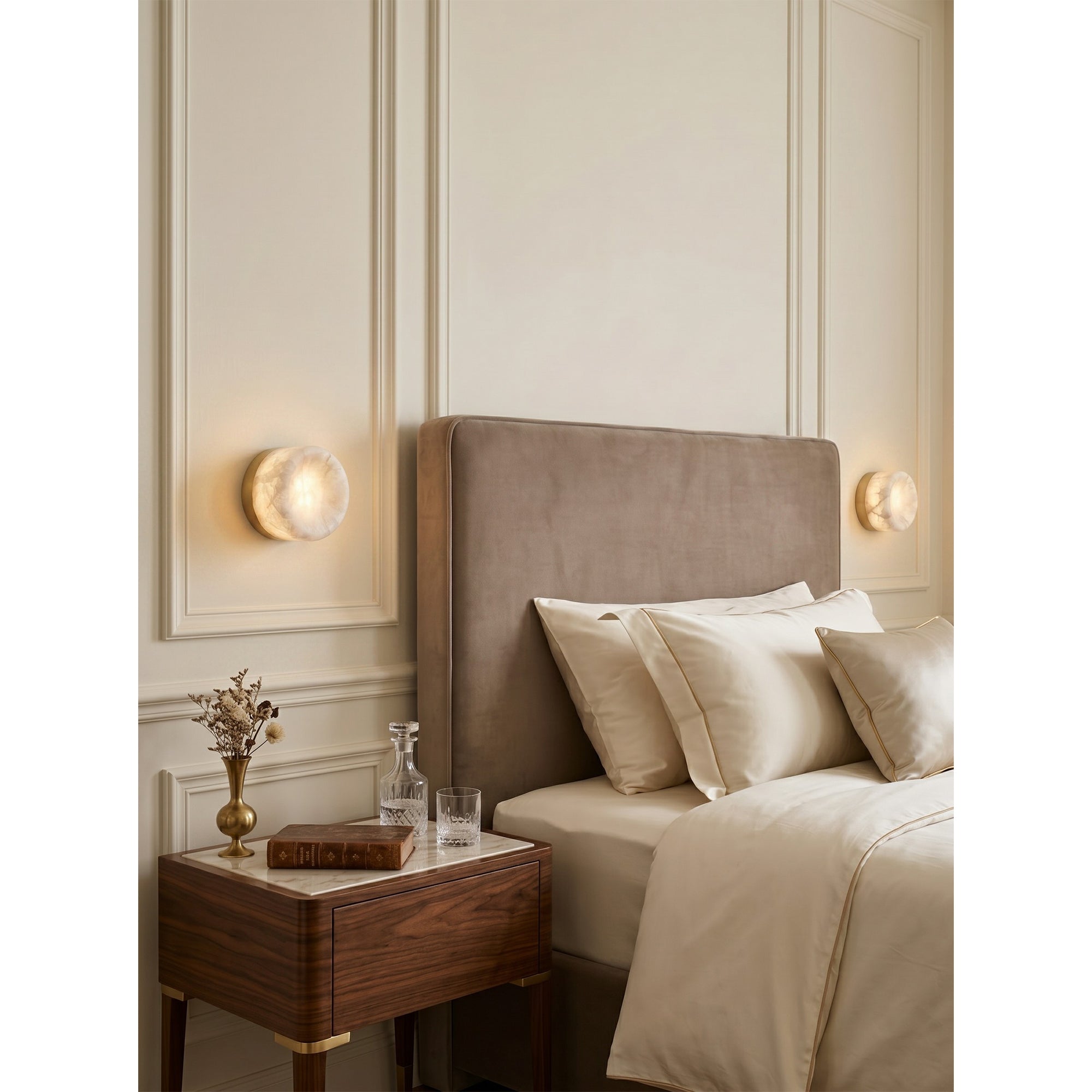 Luna Wall Light