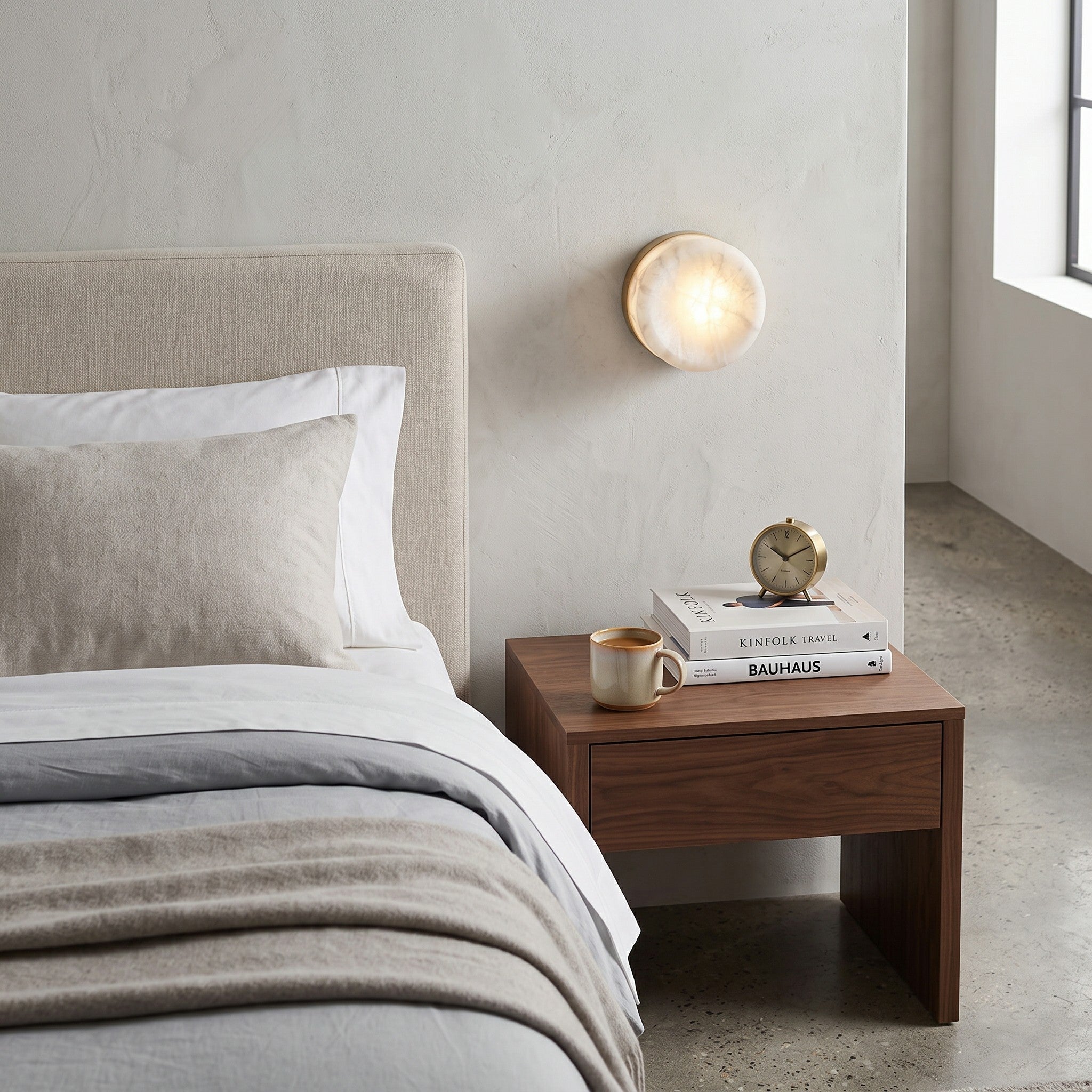 Luna Wall Light