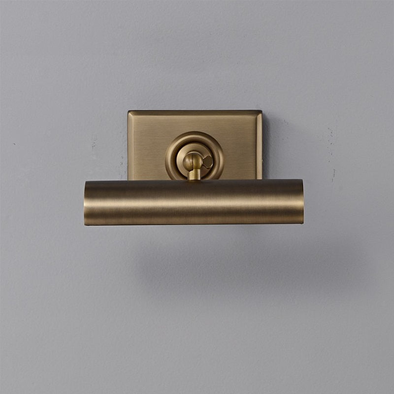 Dimensions of the Steamer Wall Sconce displayed graphically.