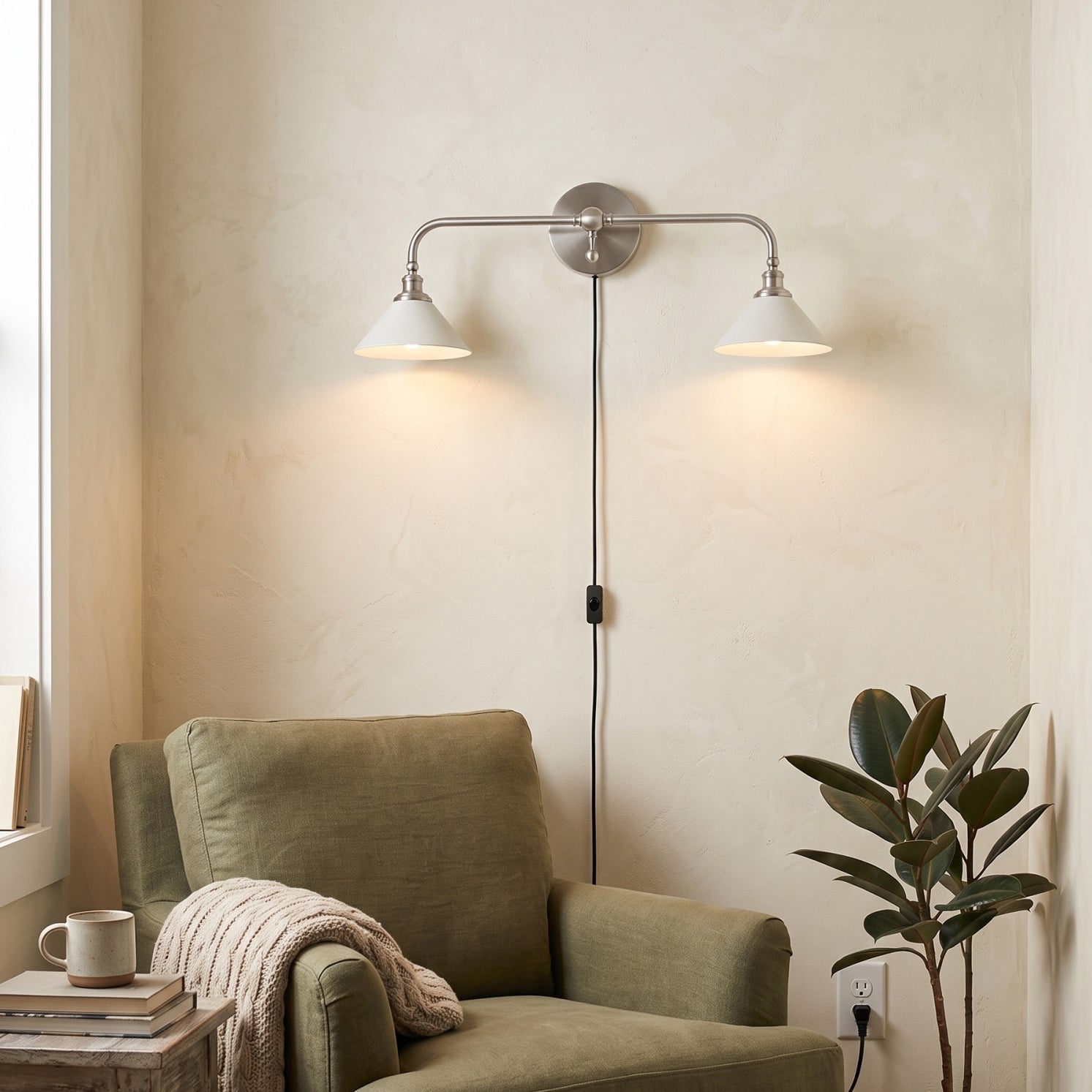 Clara Wall Light