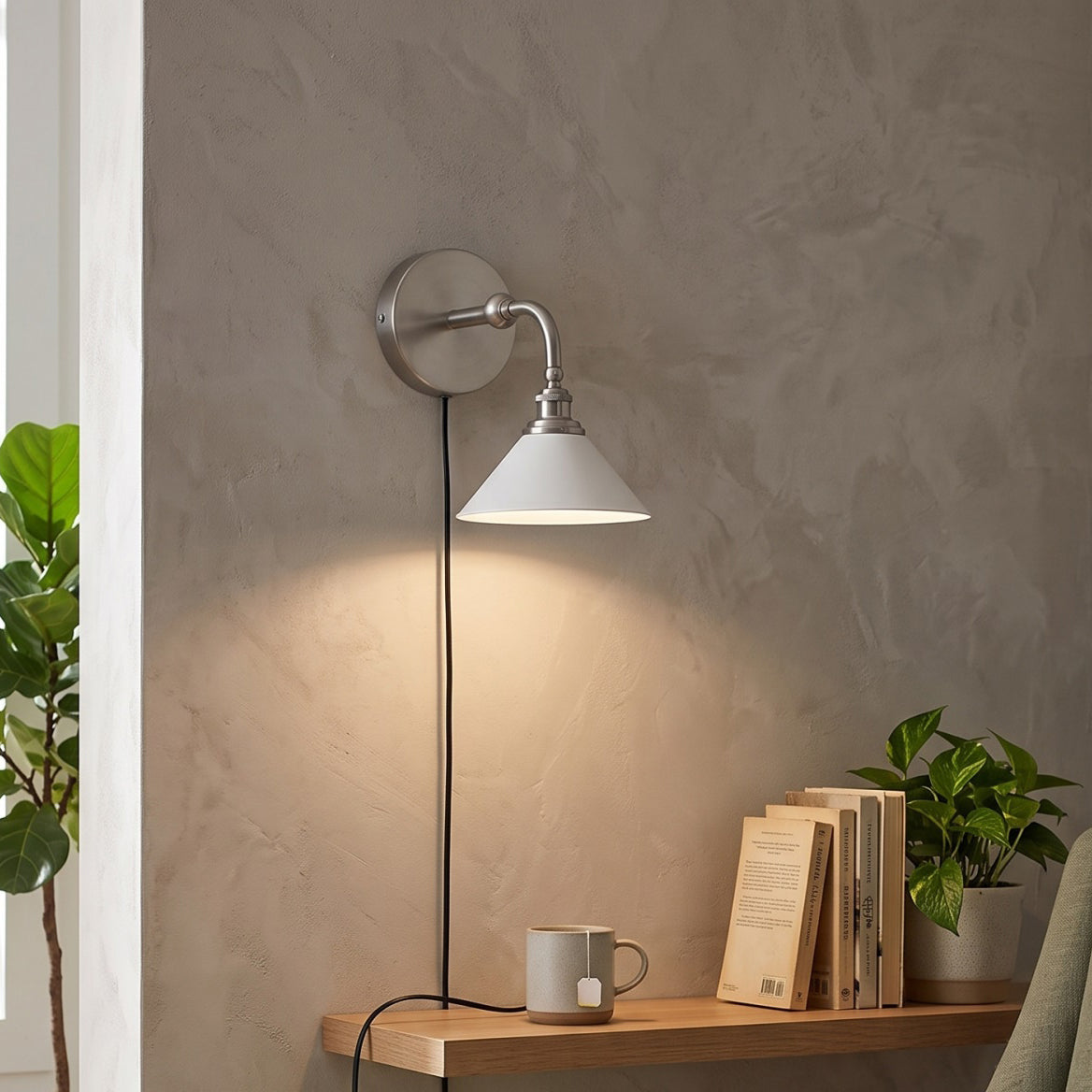 Clara Wall Light