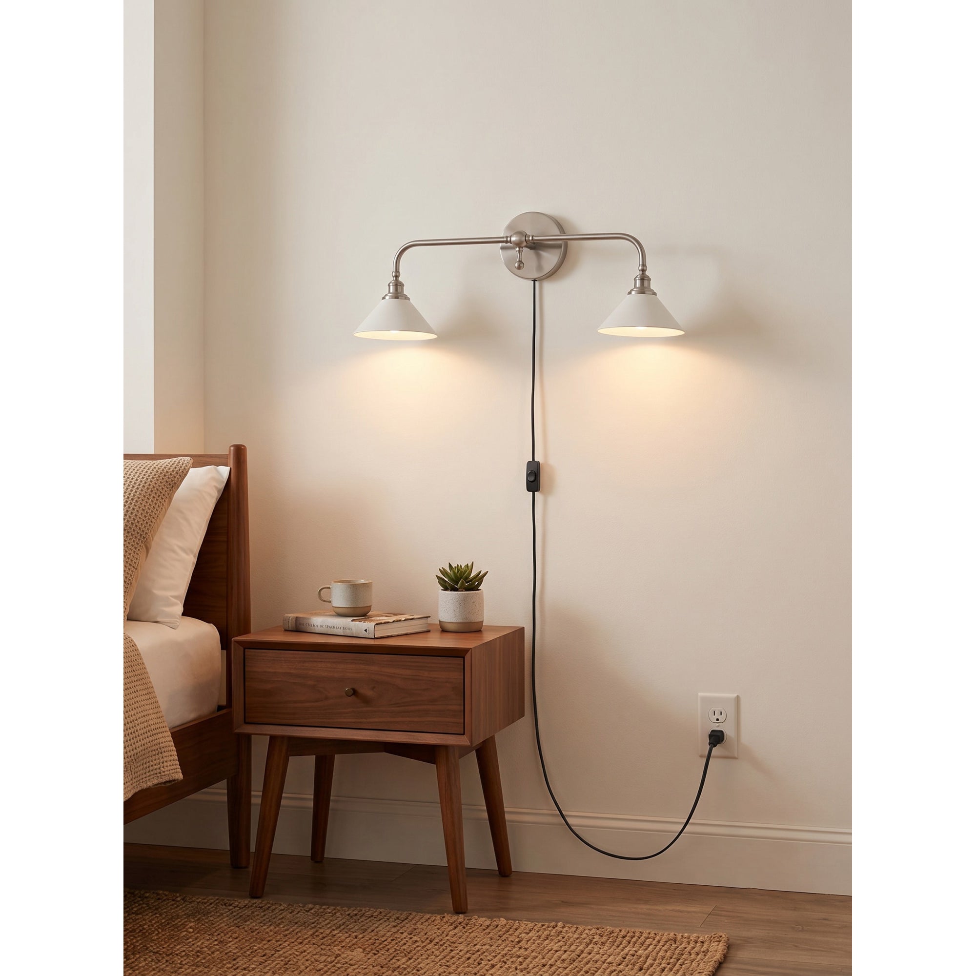 Clara Wall Light