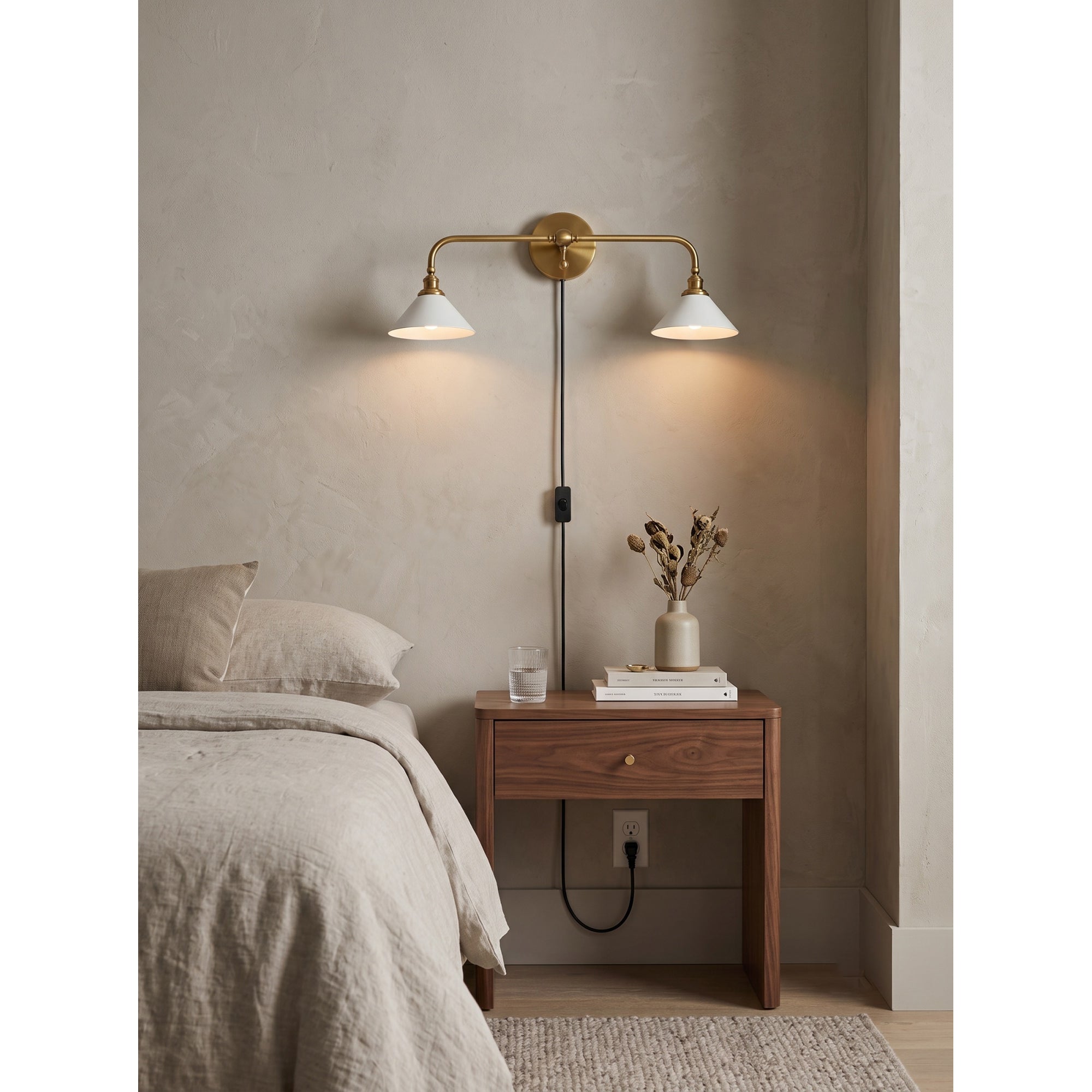 Clara Wall Light