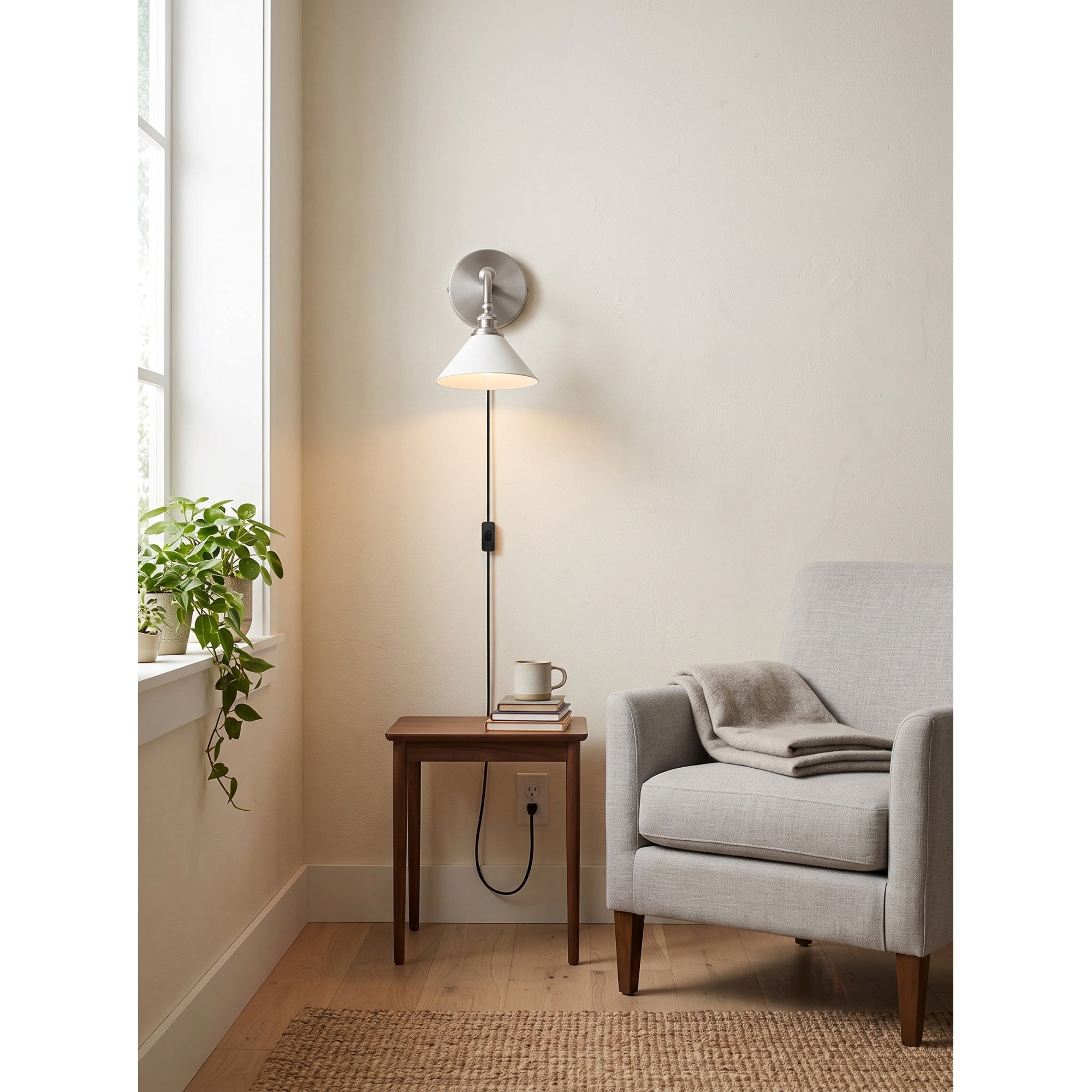 Clara Wall Light