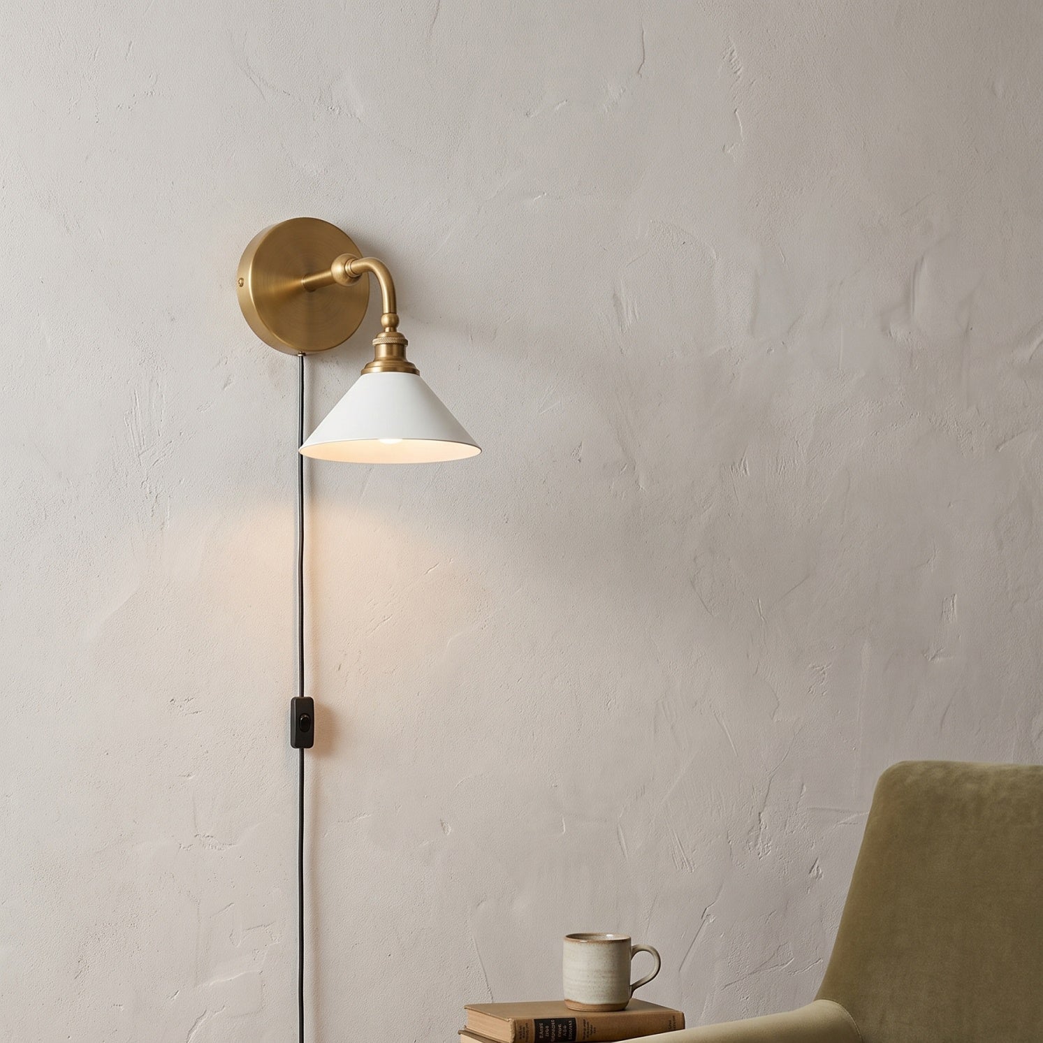 Clara Wall Light
