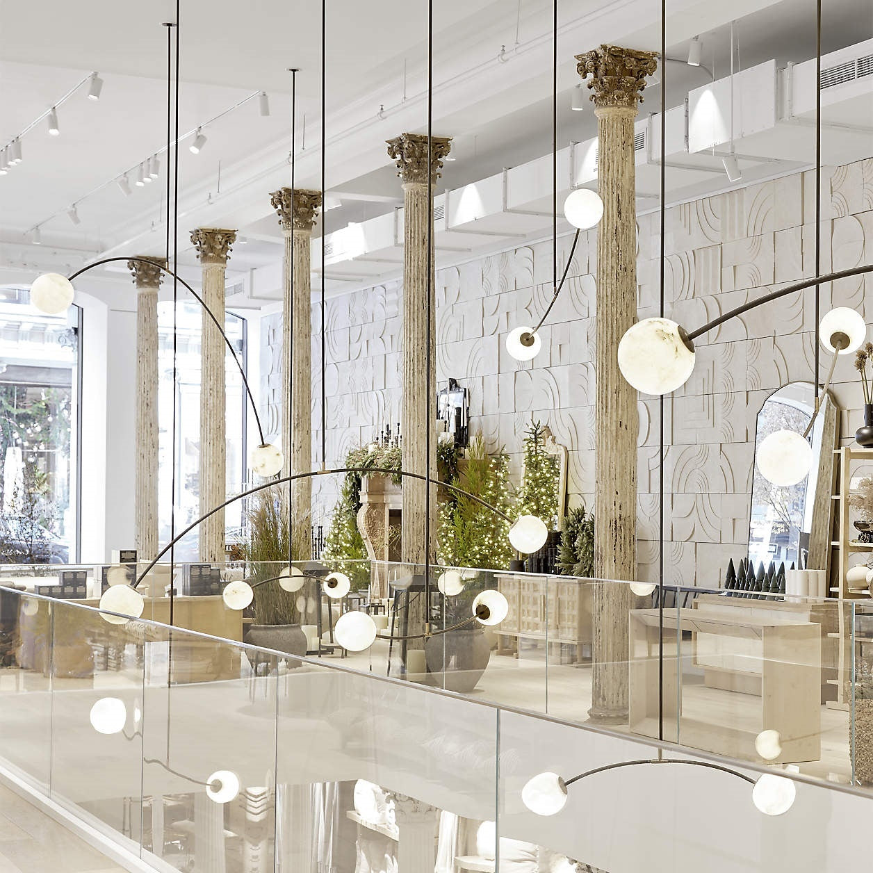 Elowen Pendant Light