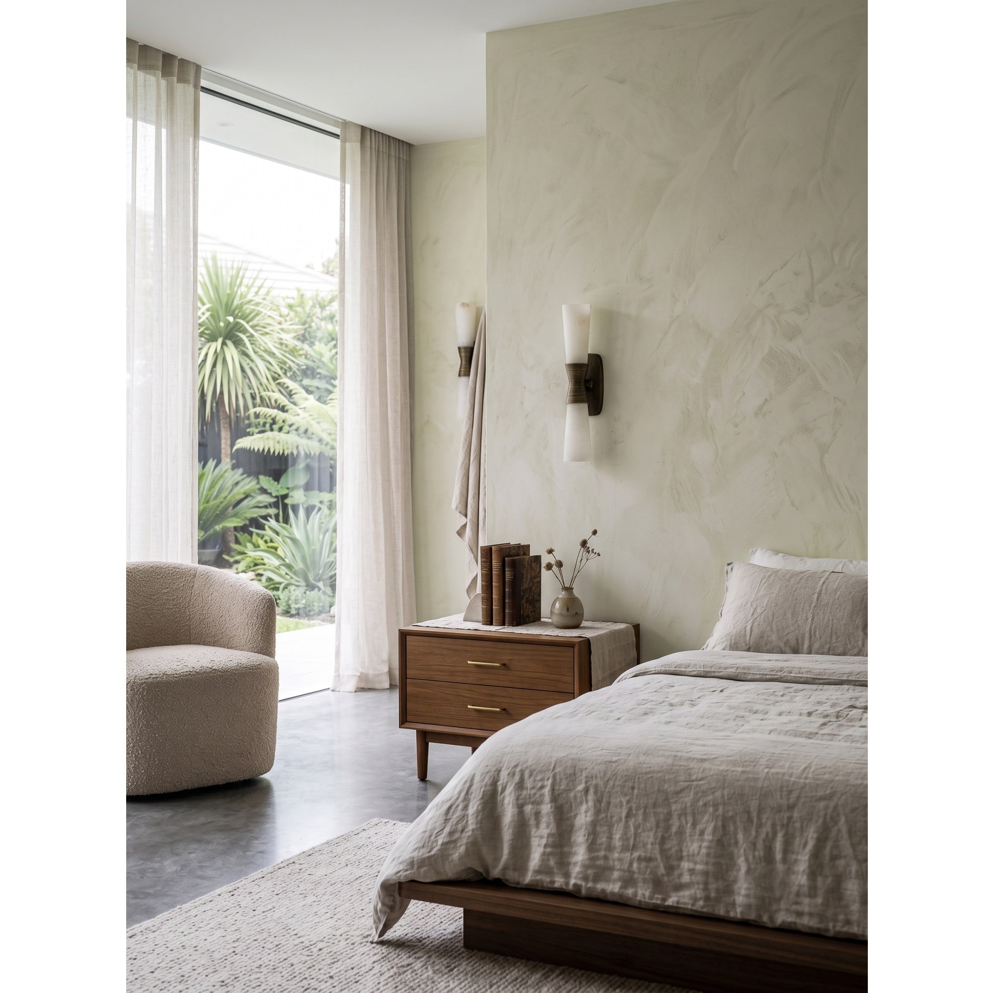 Elara Wall Light