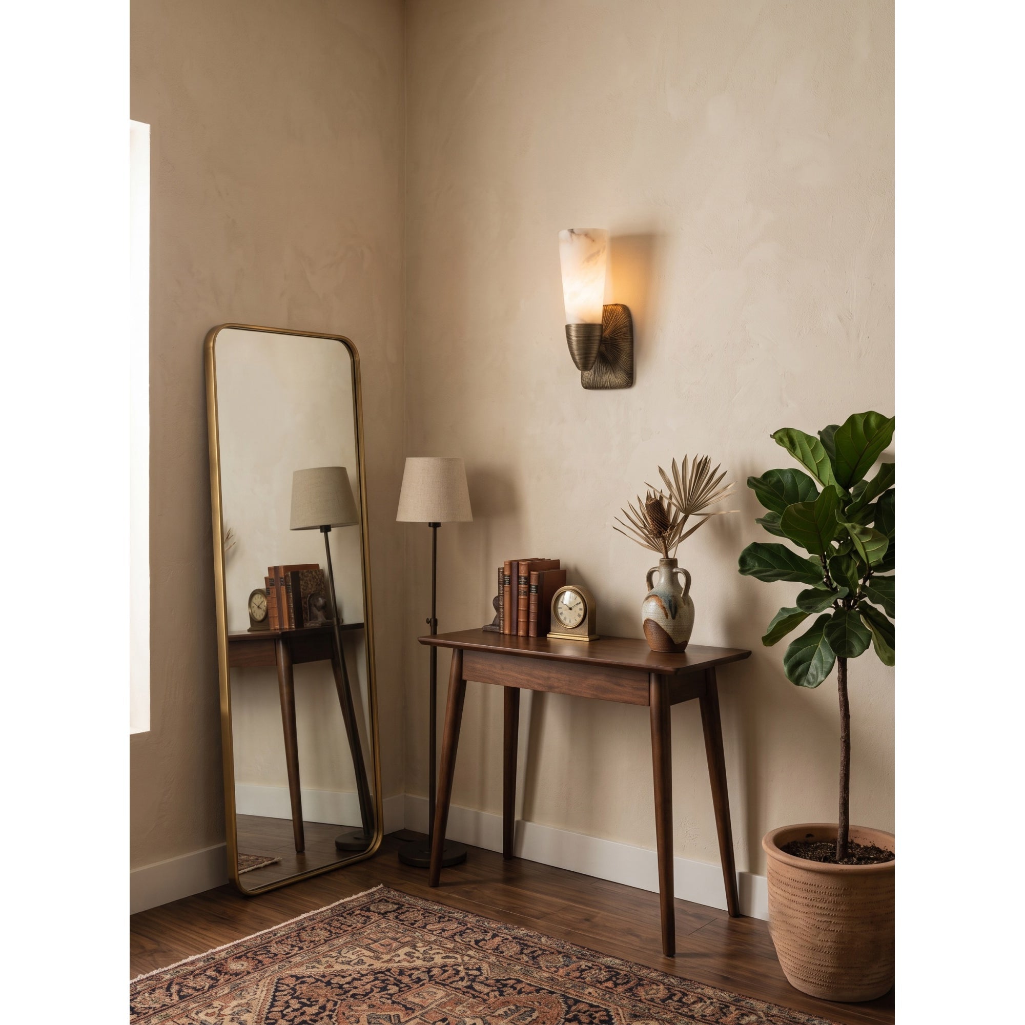 Elara Wall Light