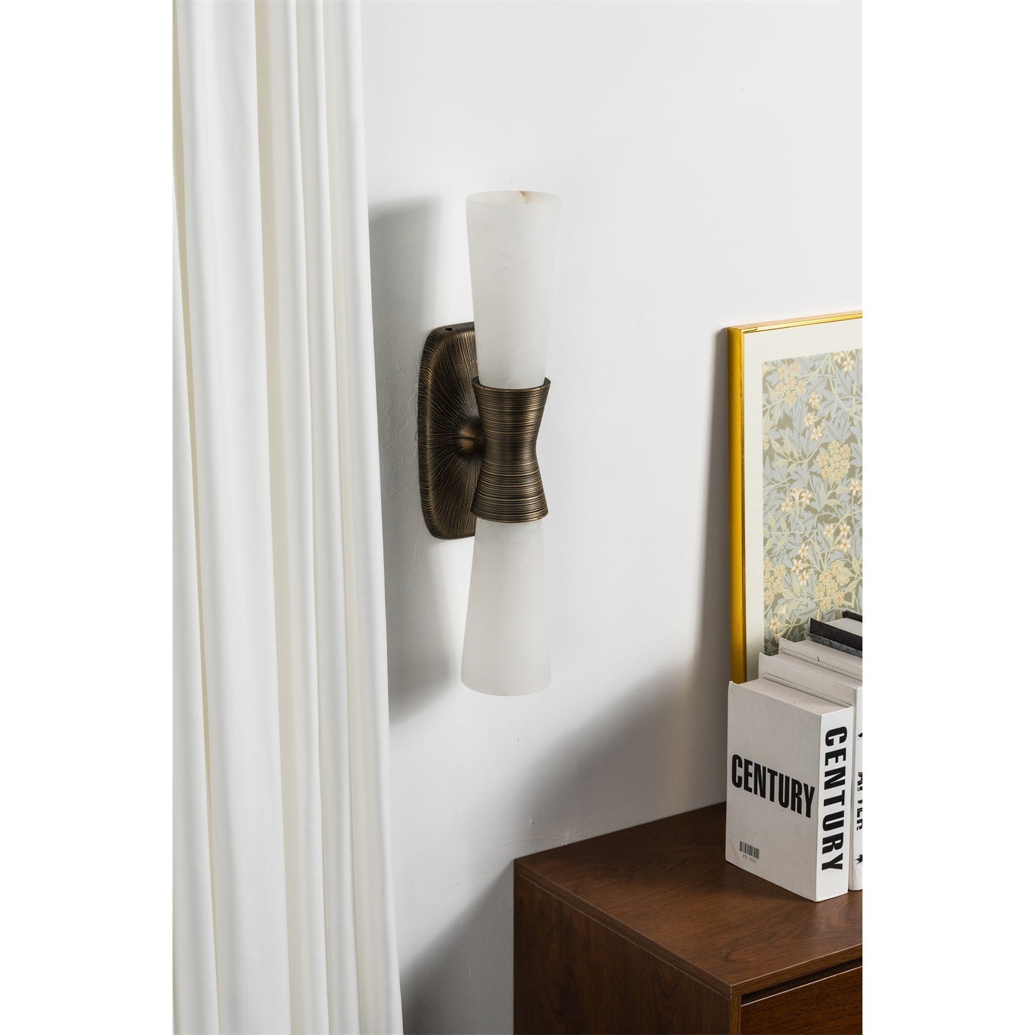 Elara Wall Light