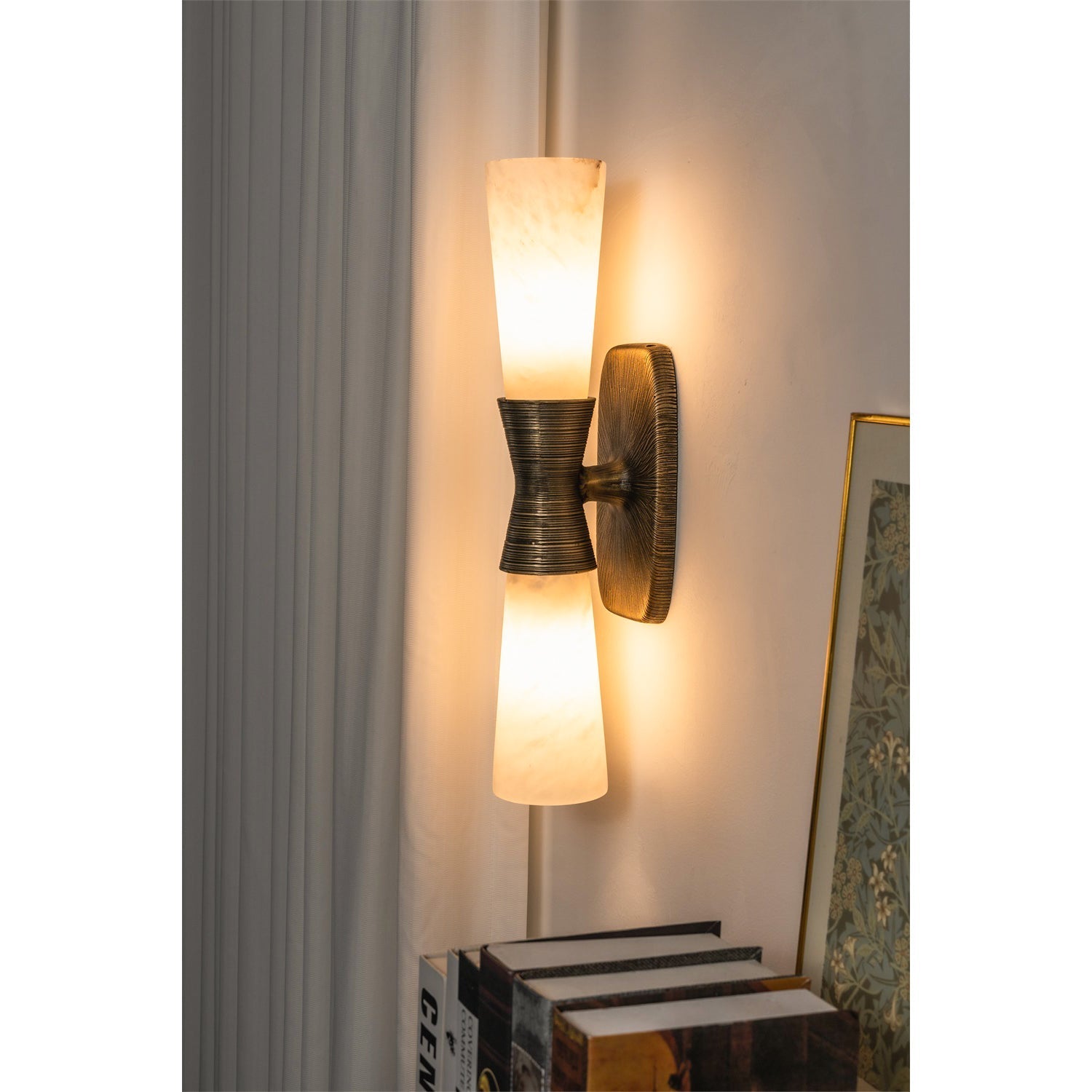 Elara Wall Light