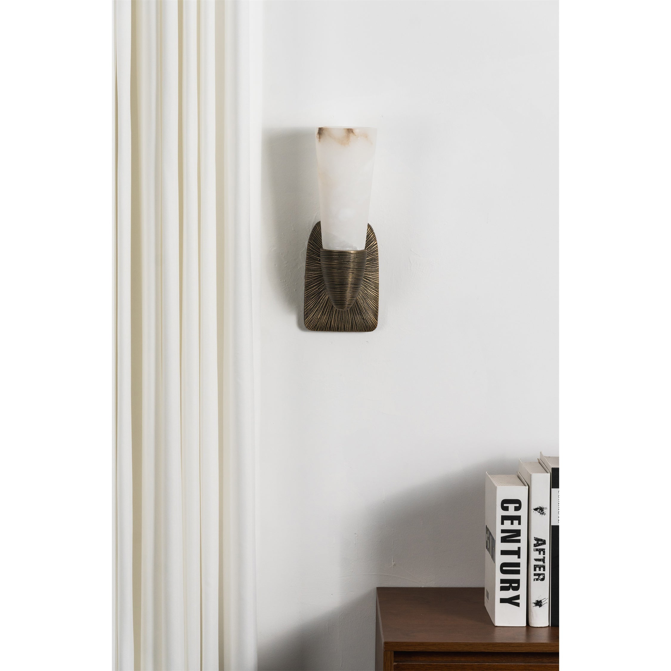 Elara Wall Light