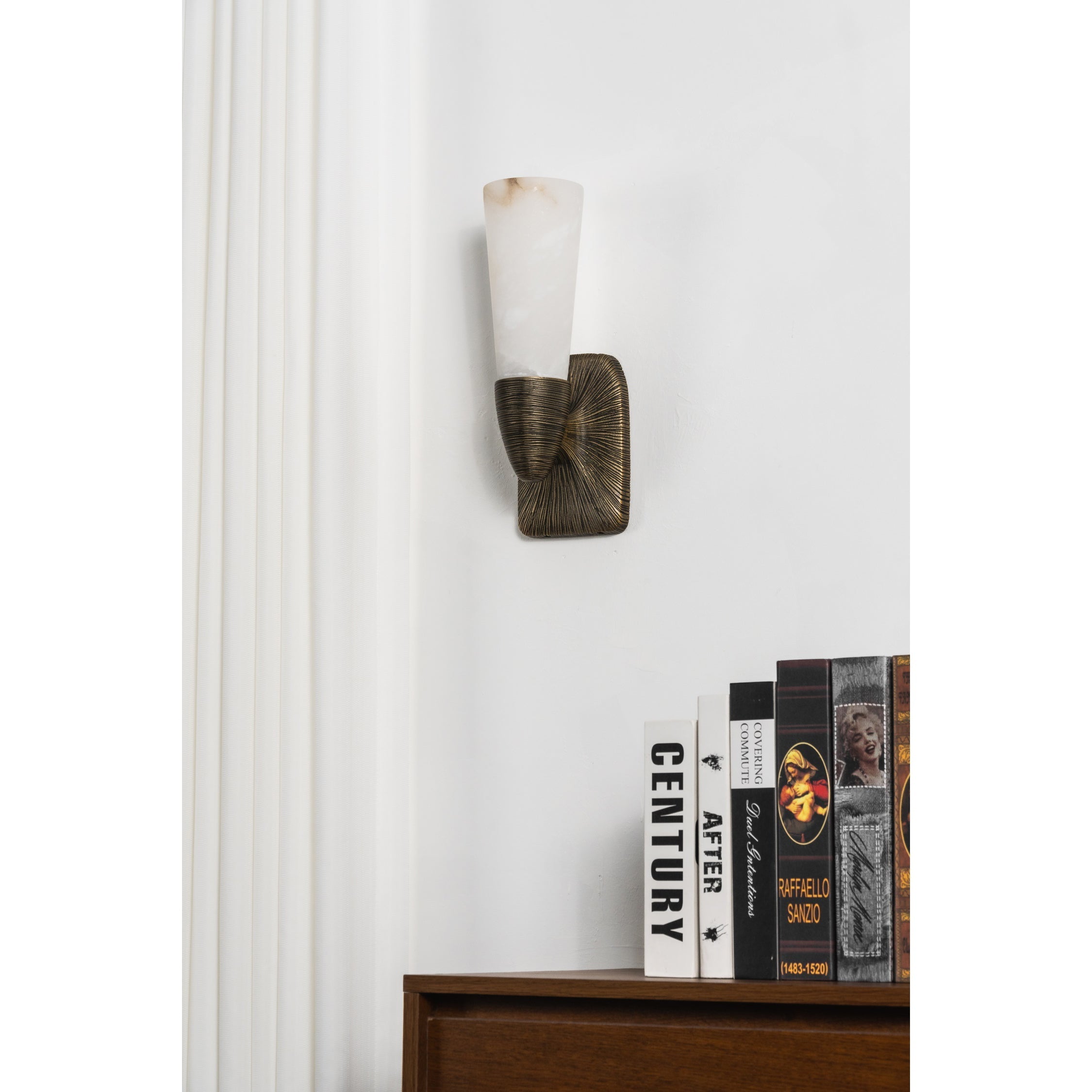Elara Wall Light