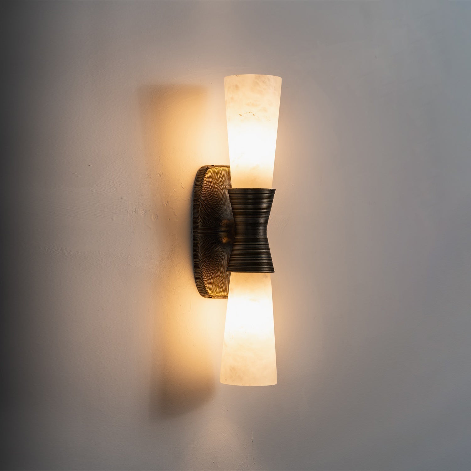 Elara Wall Light