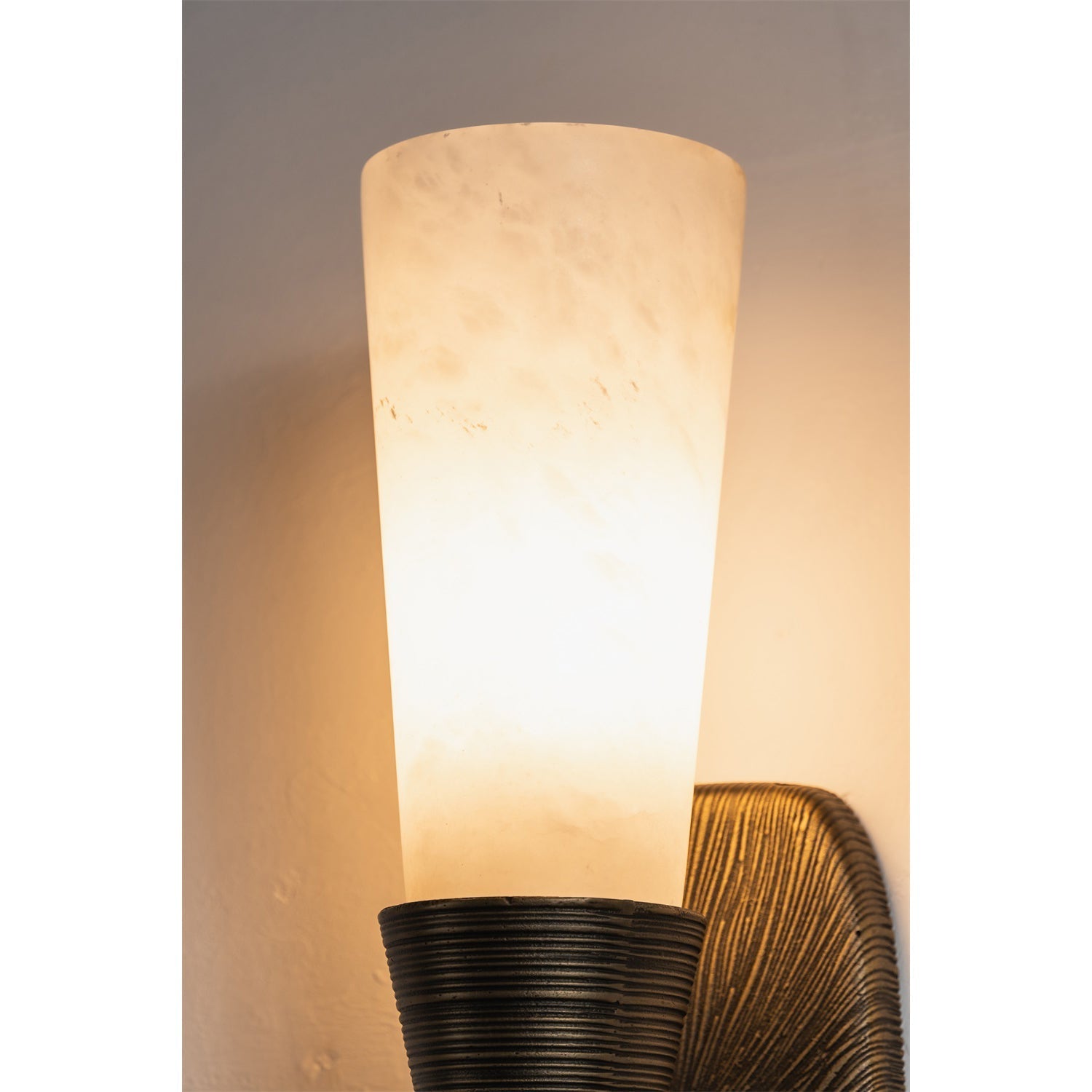 Elara Wall Light