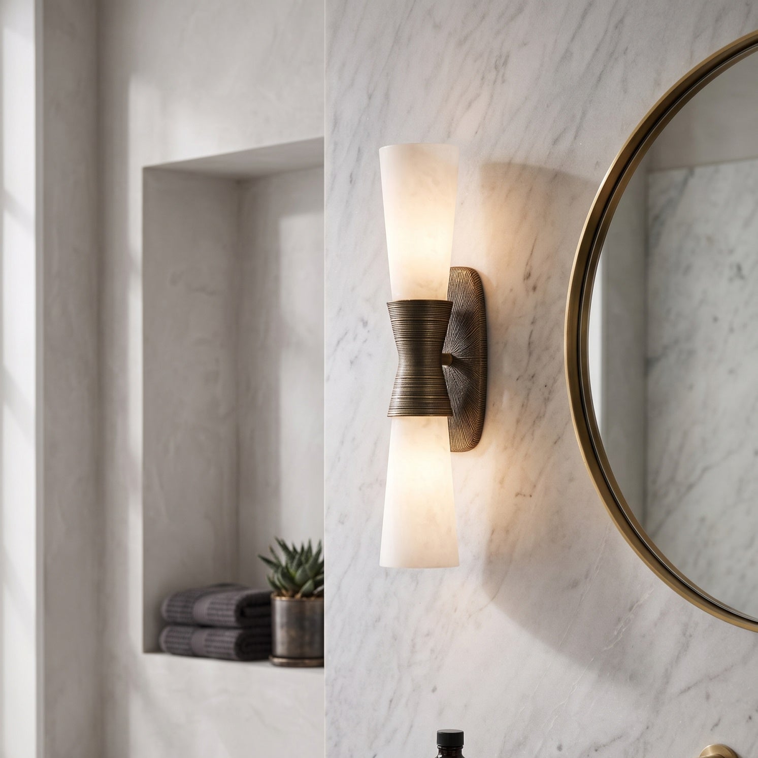 Elara Wall Light