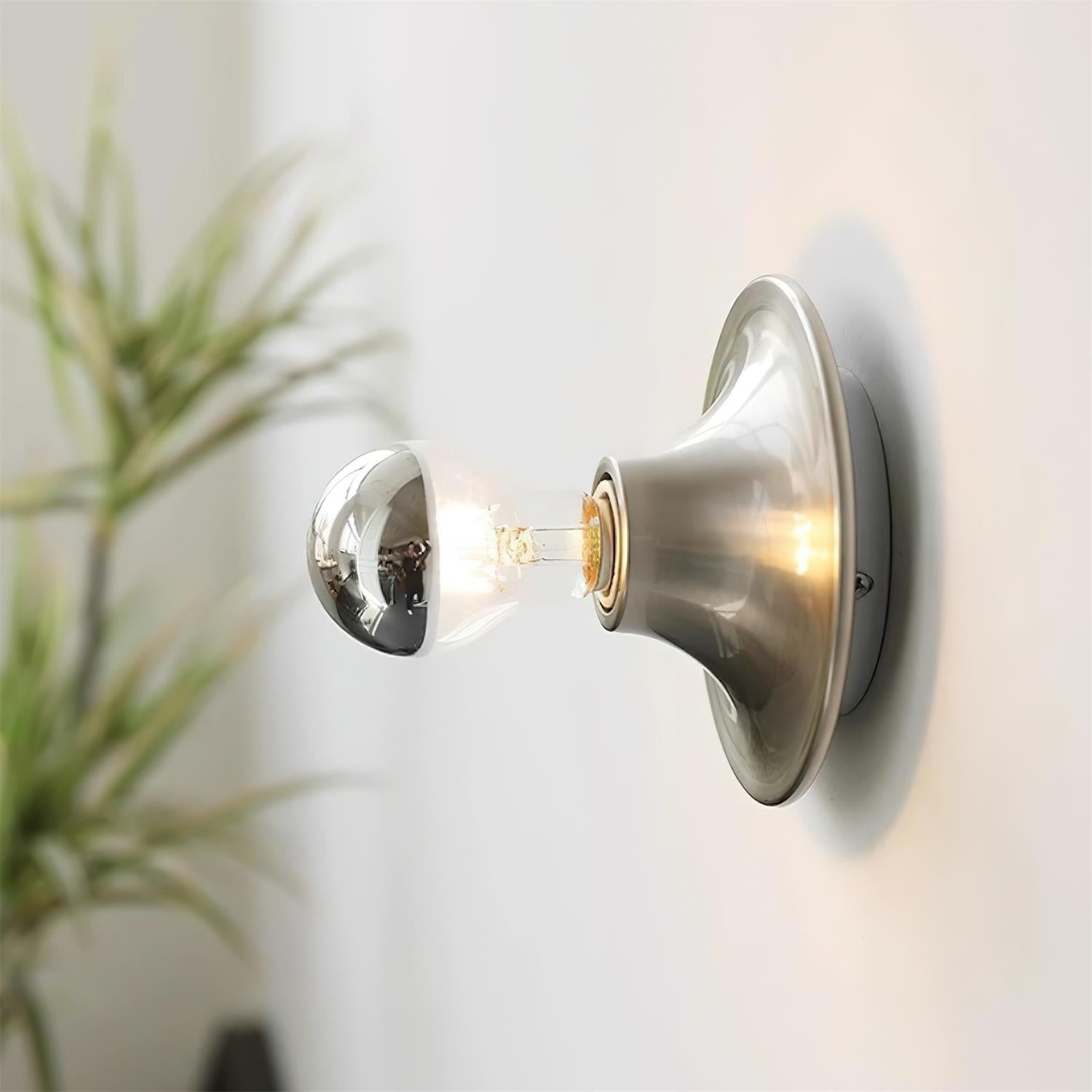 Claribel Wall Light