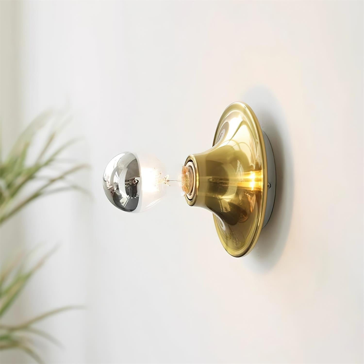 Claribel Wall Light