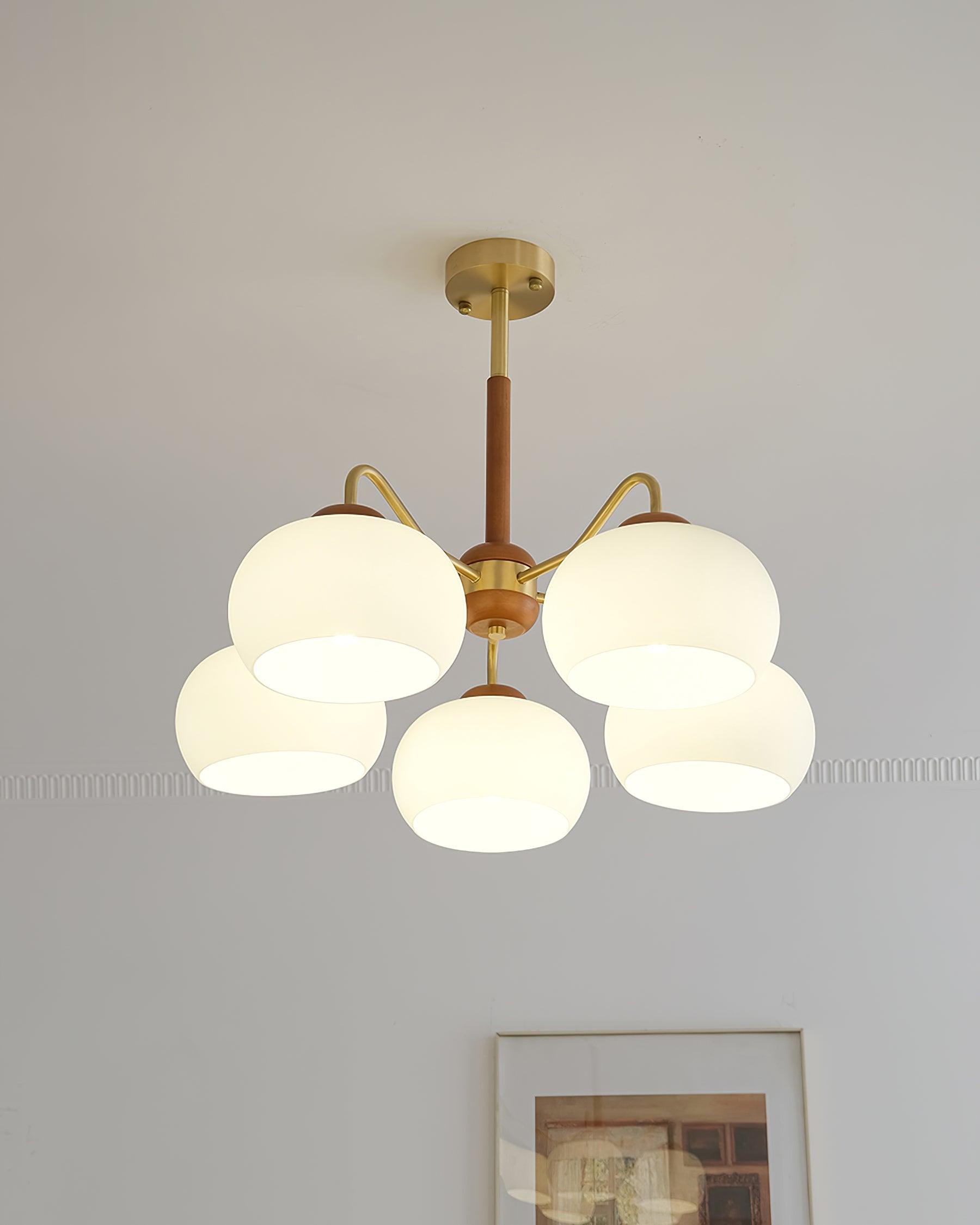 Hadriana Chandelier