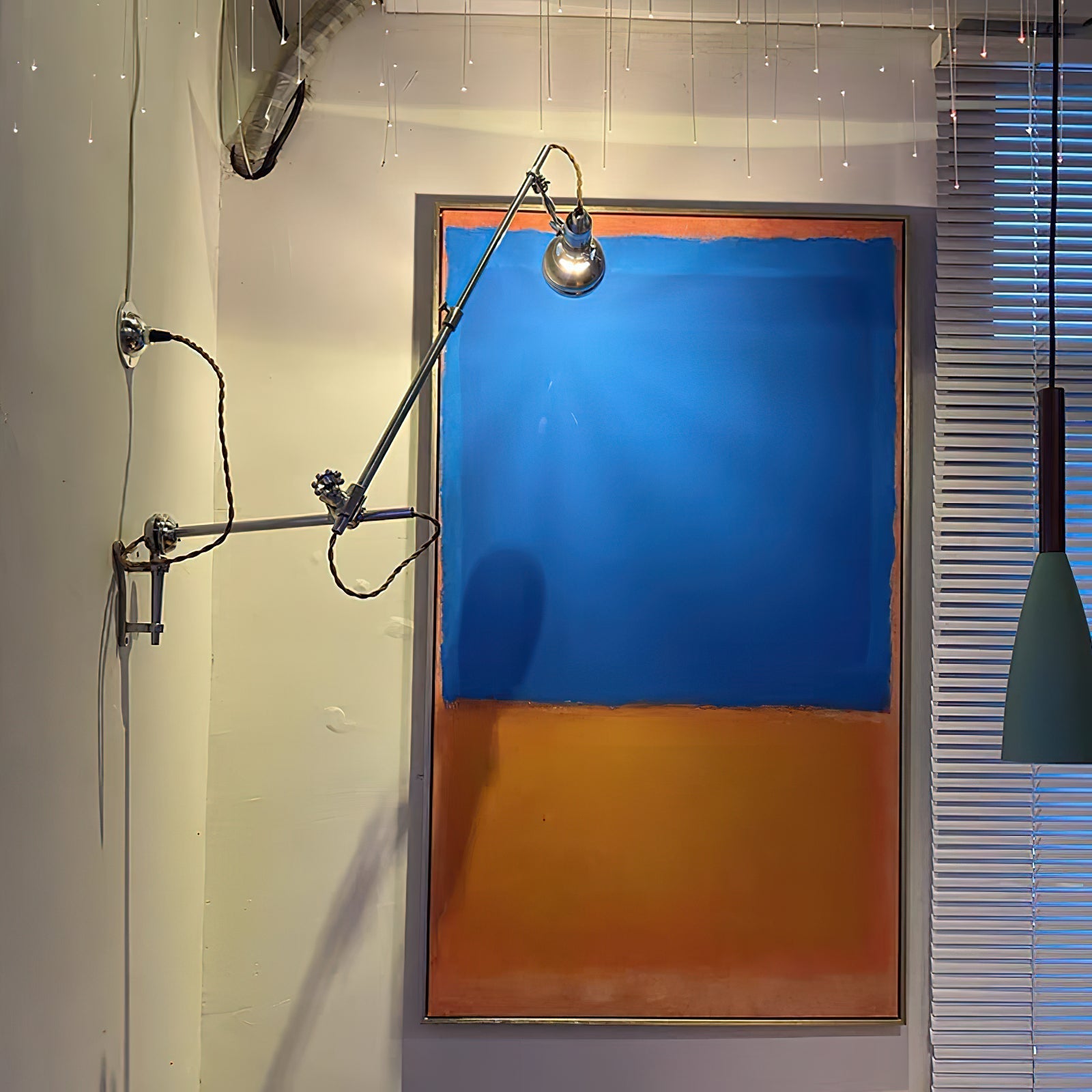 Allirora Wall Lamp