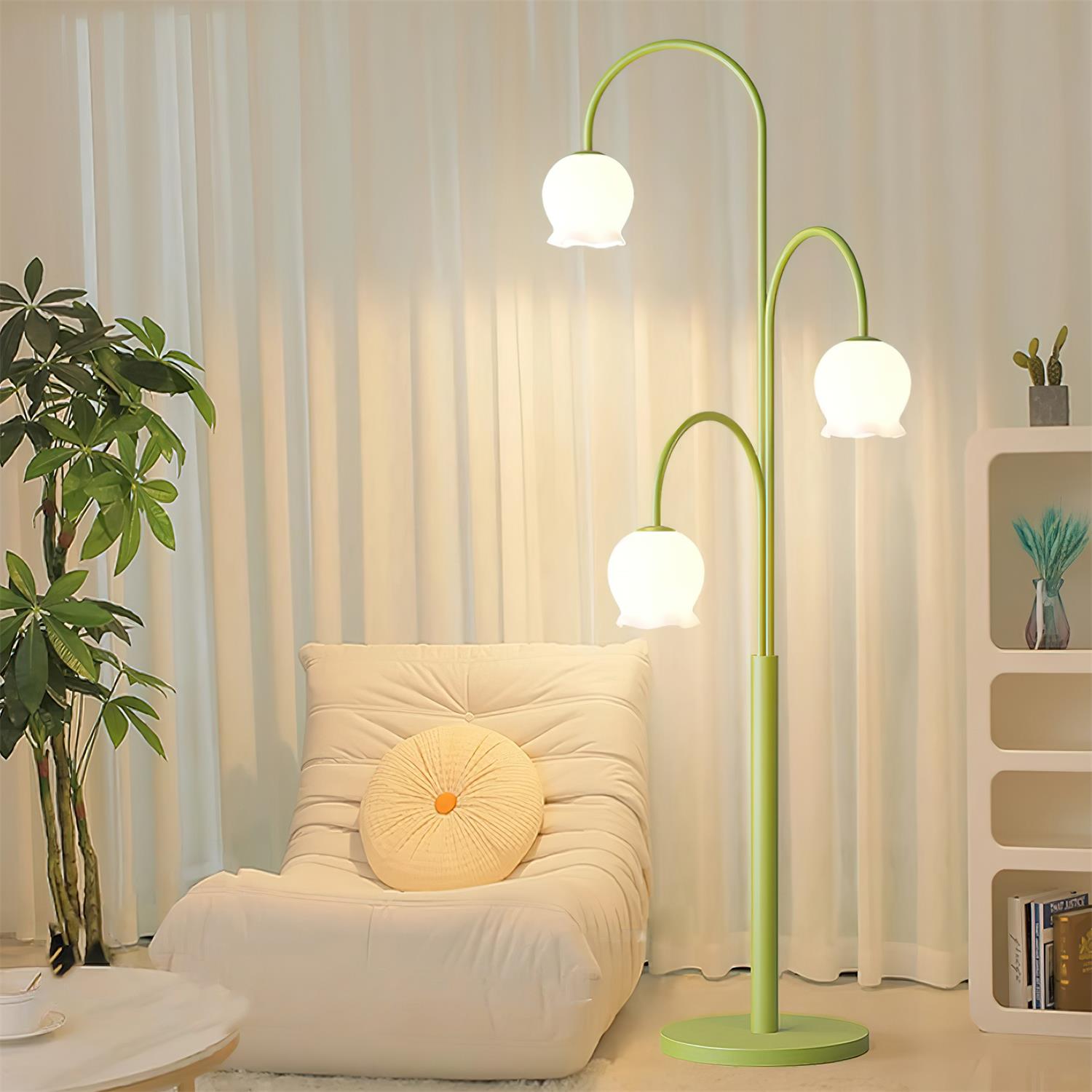 Jenavive Floor Lamp