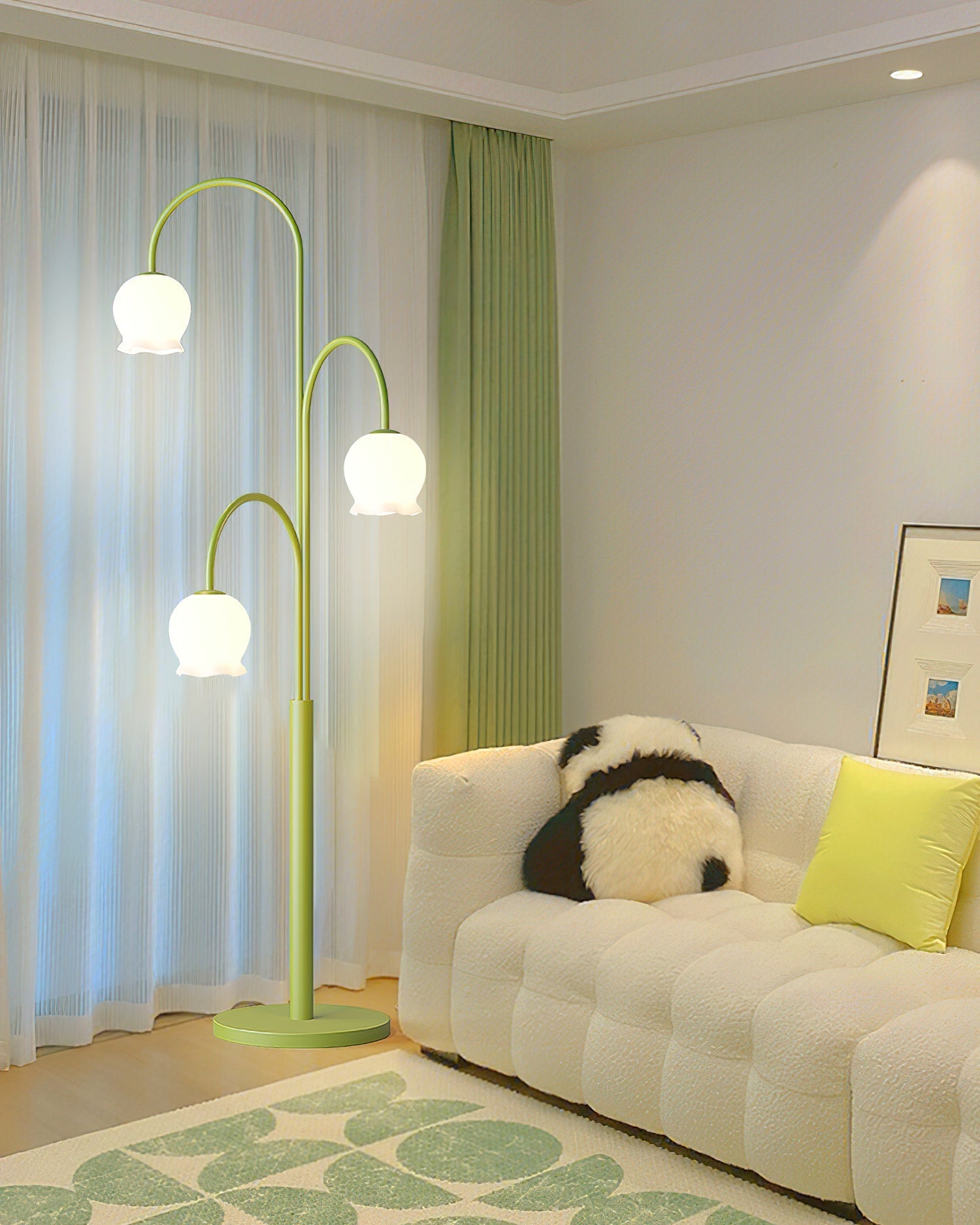Jenavive Floor Lamp